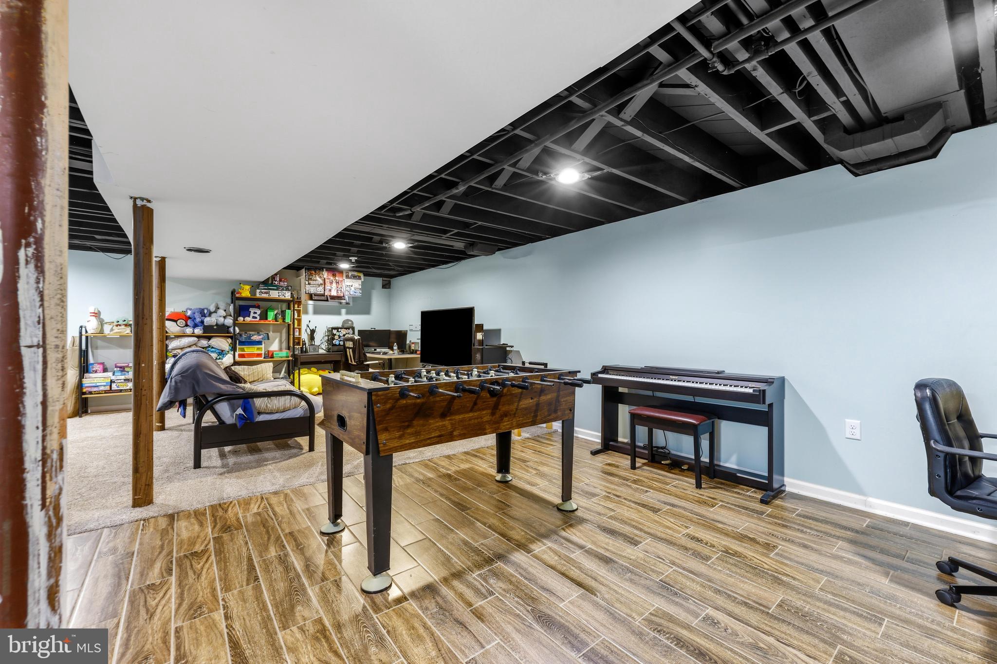 ARUNDEL HILLS - Residential