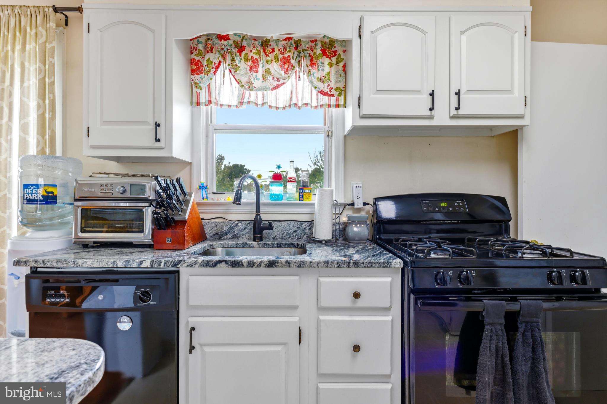 ARUNDEL HILLS - Residential