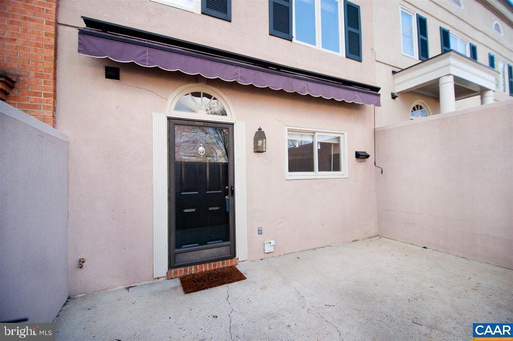 1566 GARDEN COURT