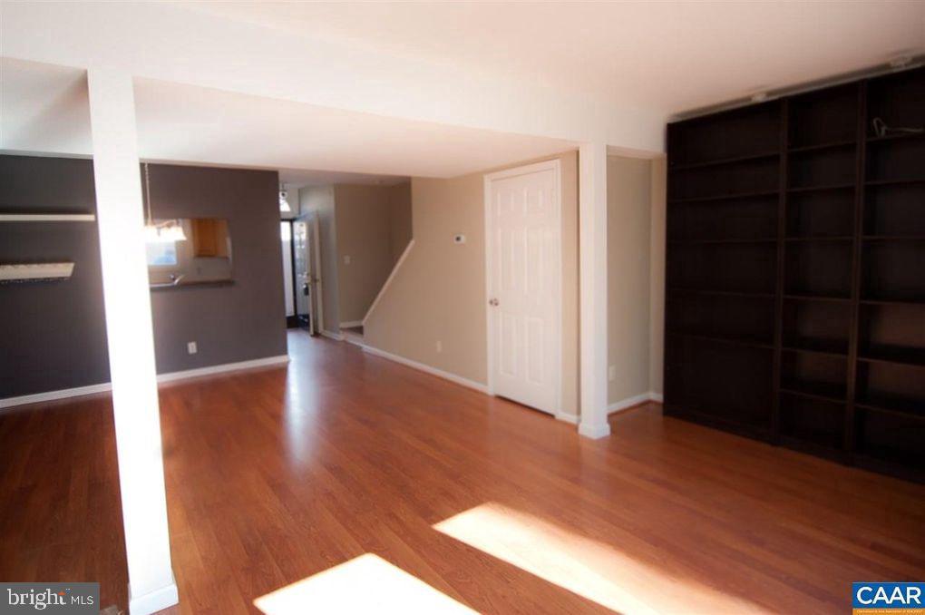 1566 GARDEN COURT