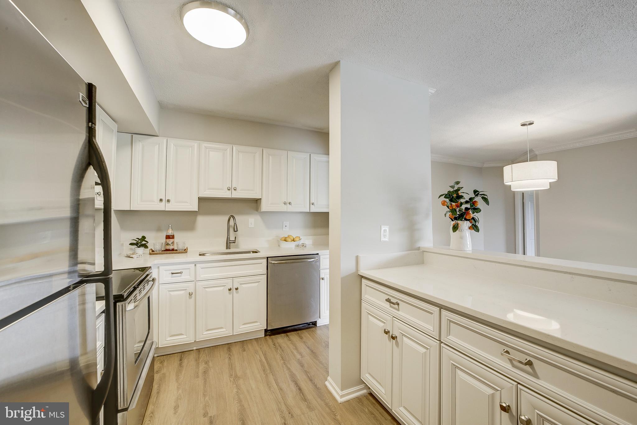 ASTORIA CONDOMINIUM - Residential