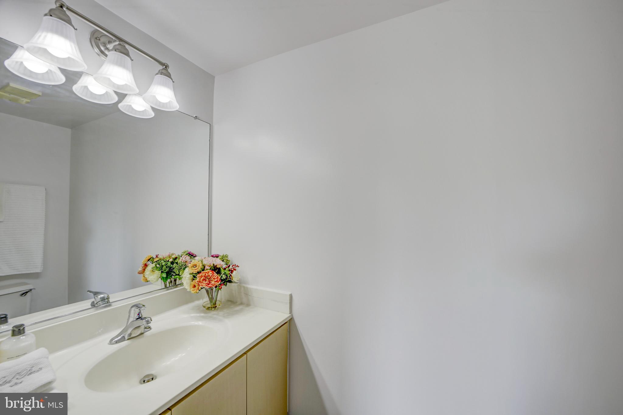 ASTORIA CONDOMINIUM - Residential