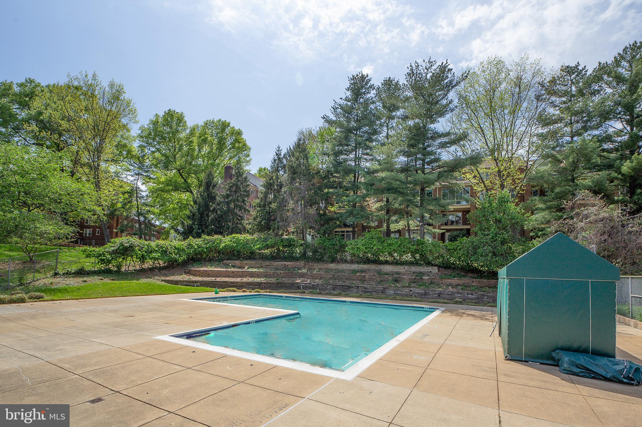 ASTORIA CONDOMINIUM - Residential