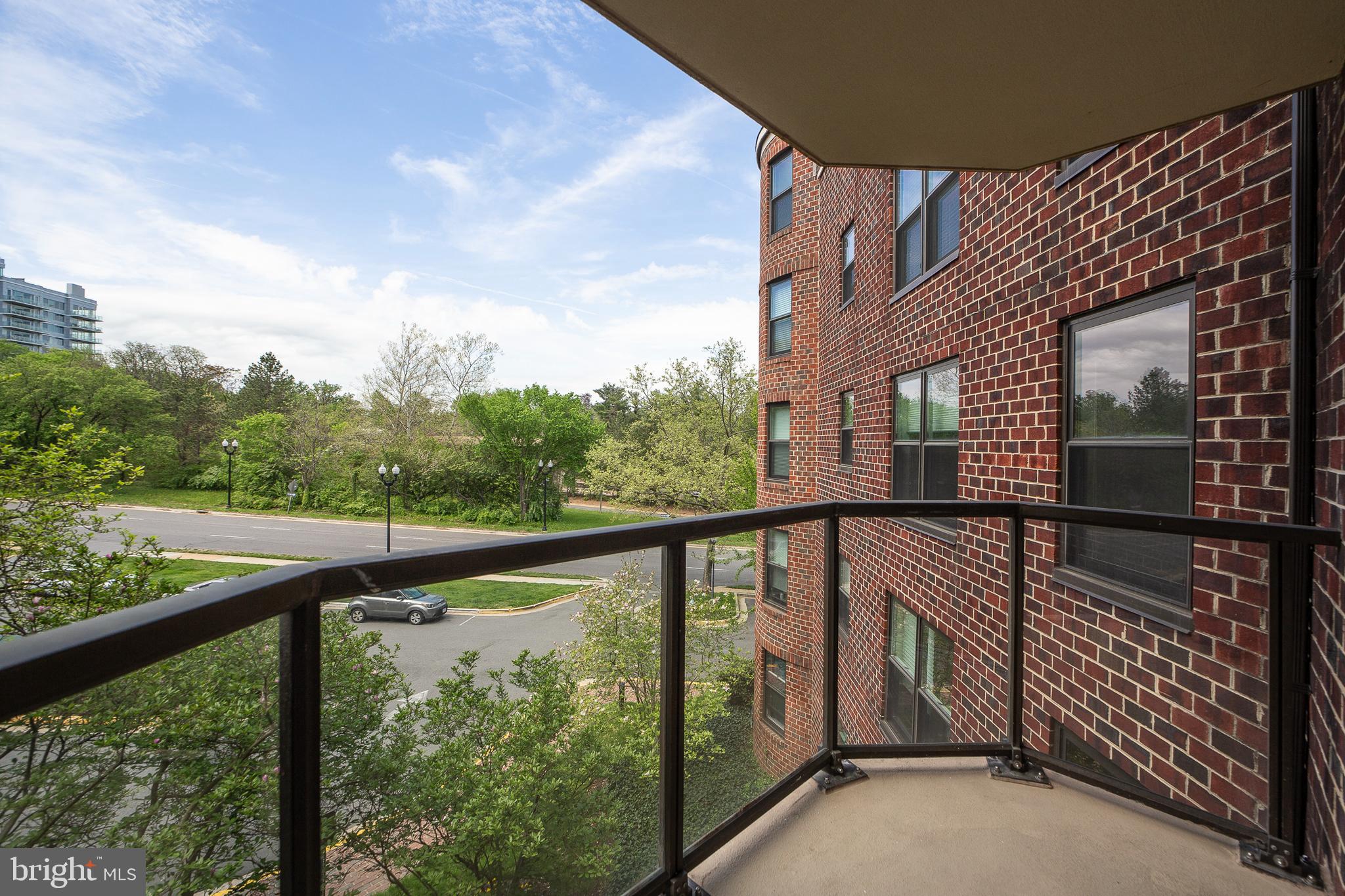 ASTORIA CONDOMINIUM - Residential