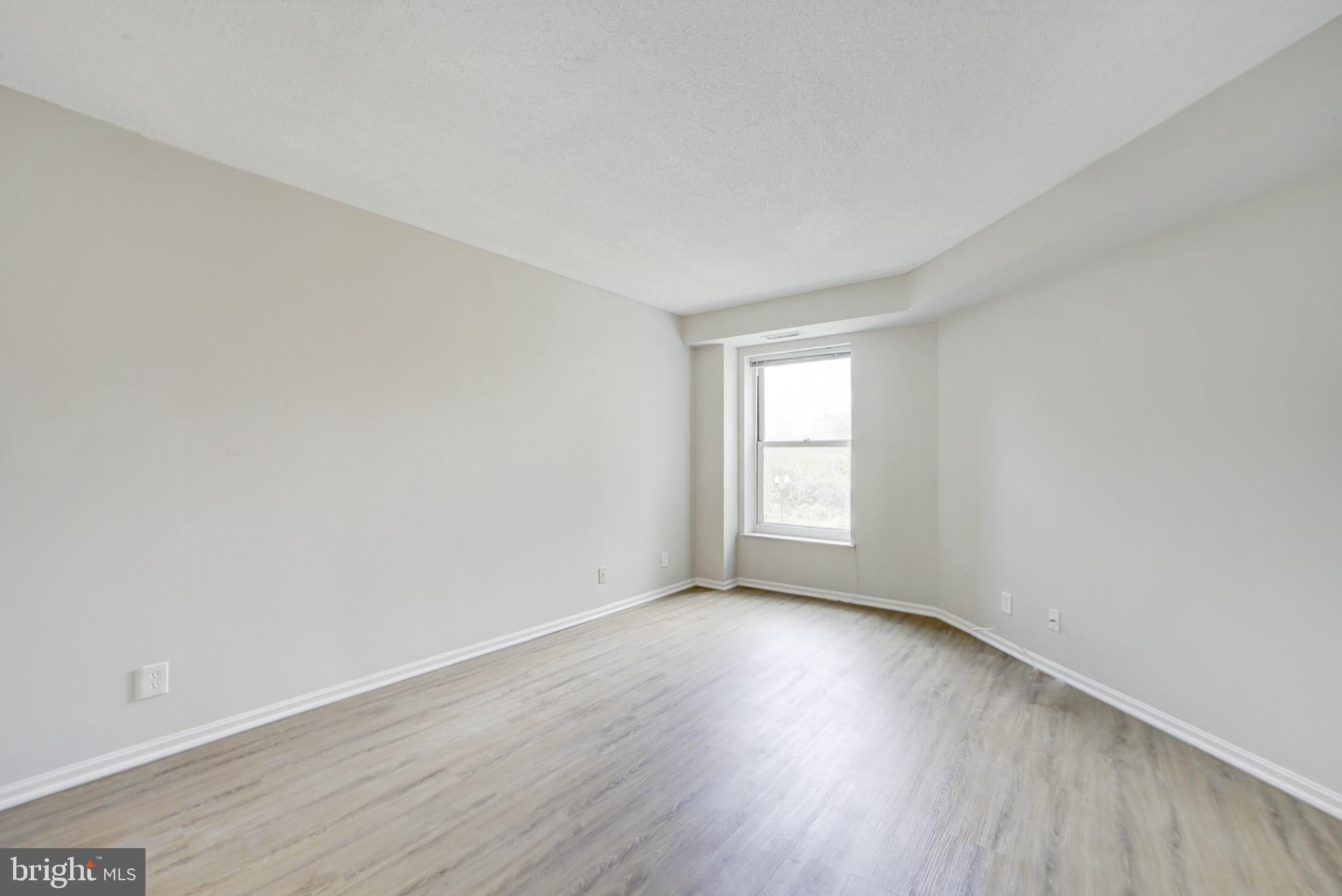 ASTORIA CONDOMINIUM - Residential