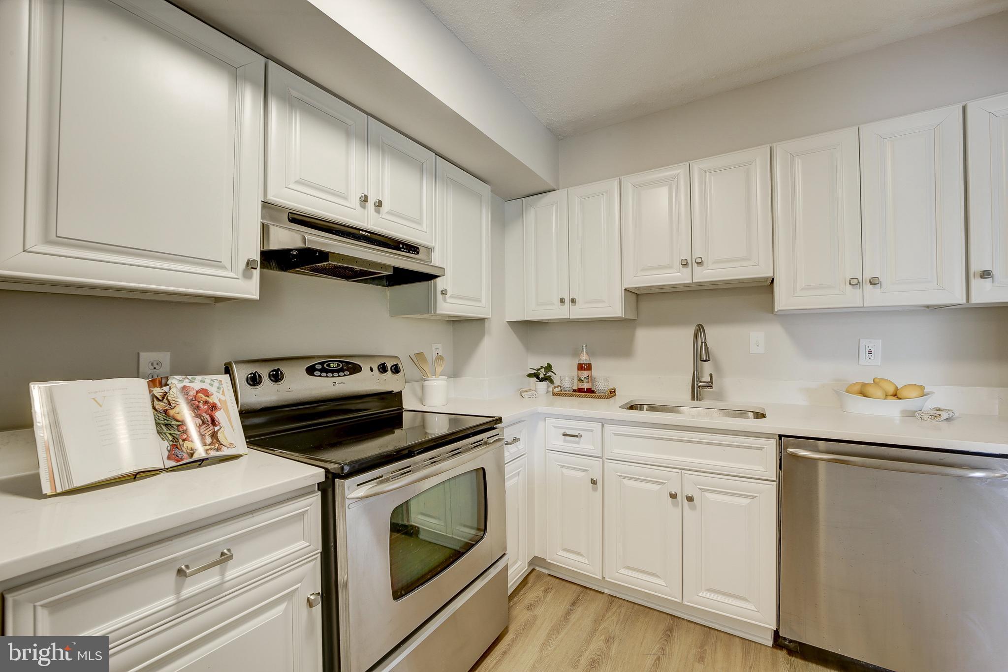 ASTORIA CONDOMINIUM - Residential