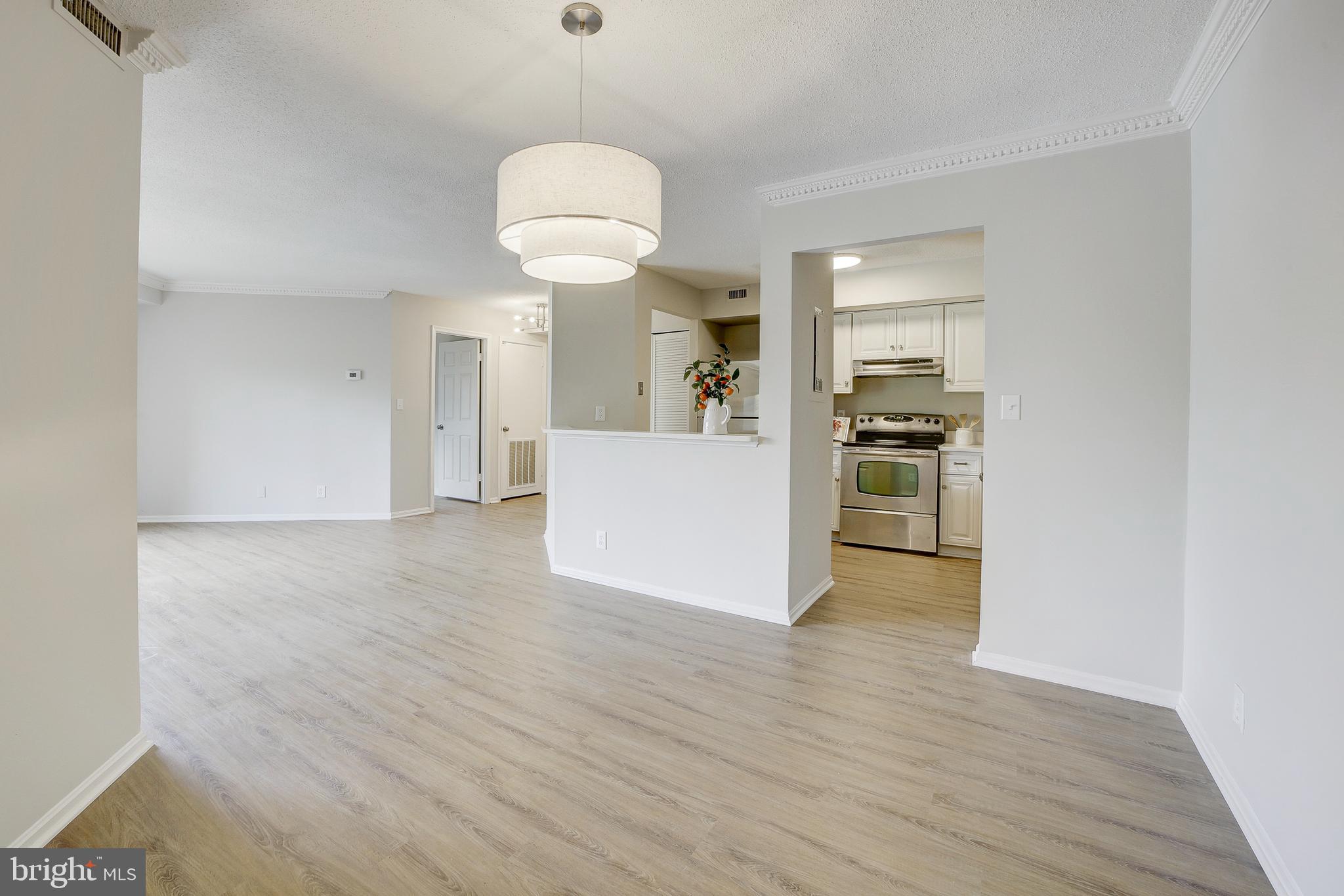 ASTORIA CONDOMINIUM - Residential