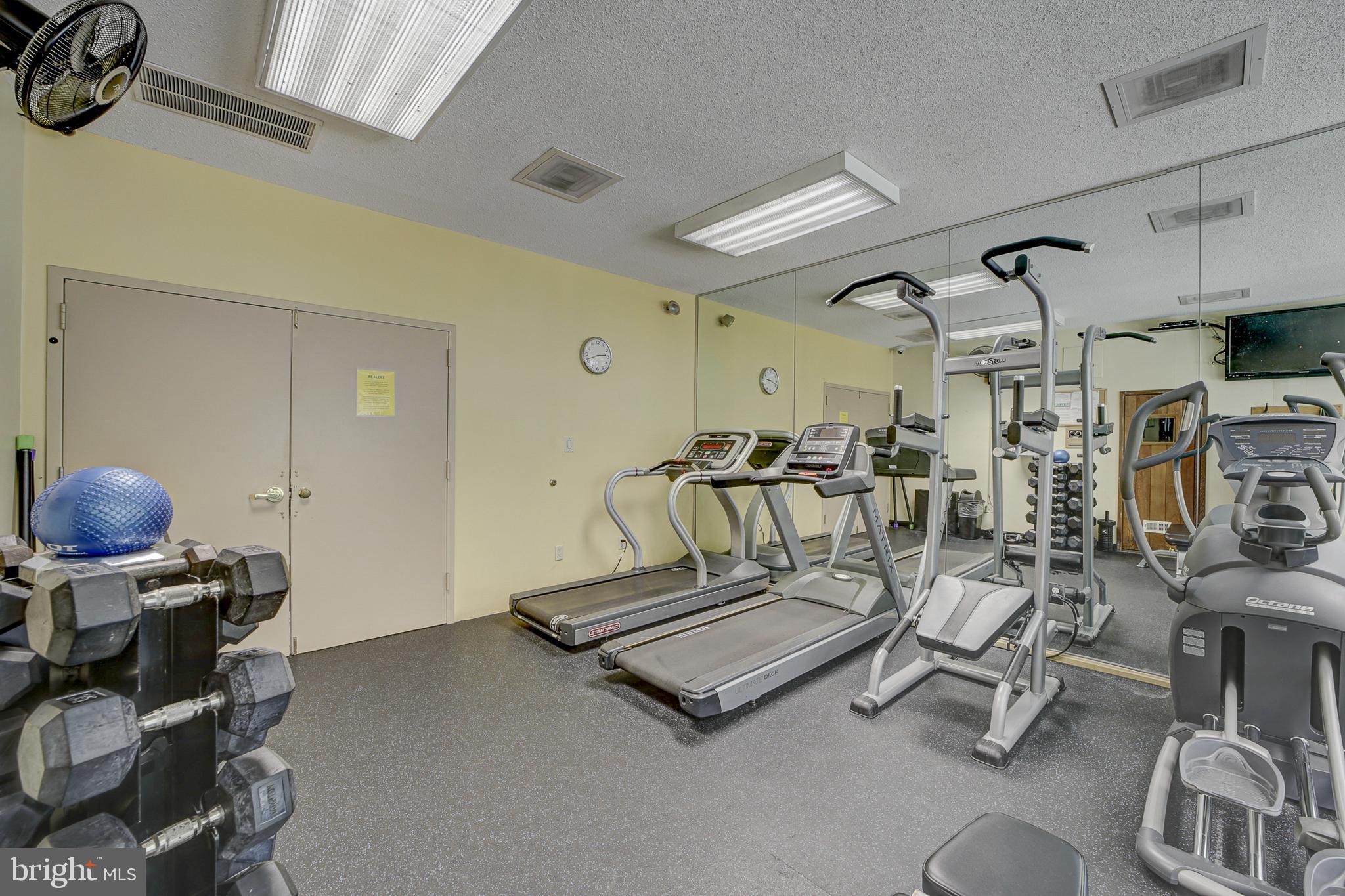 ASTORIA CONDOMINIUM - Residential