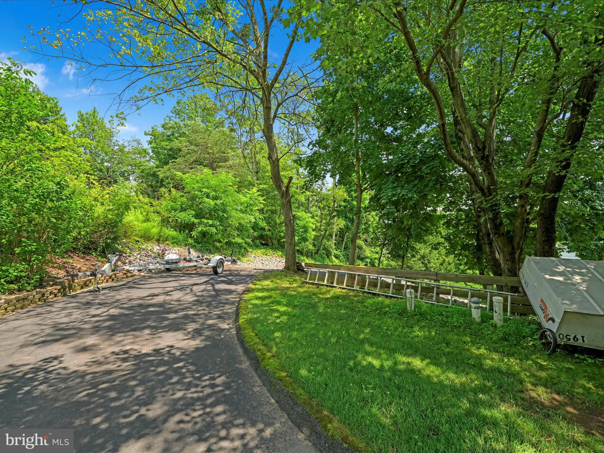 Auburn, Pennsylvania 17922, United States, 3 Bedrooms Bedrooms, ,3 BathroomsBathrooms,Residential,Active,164941