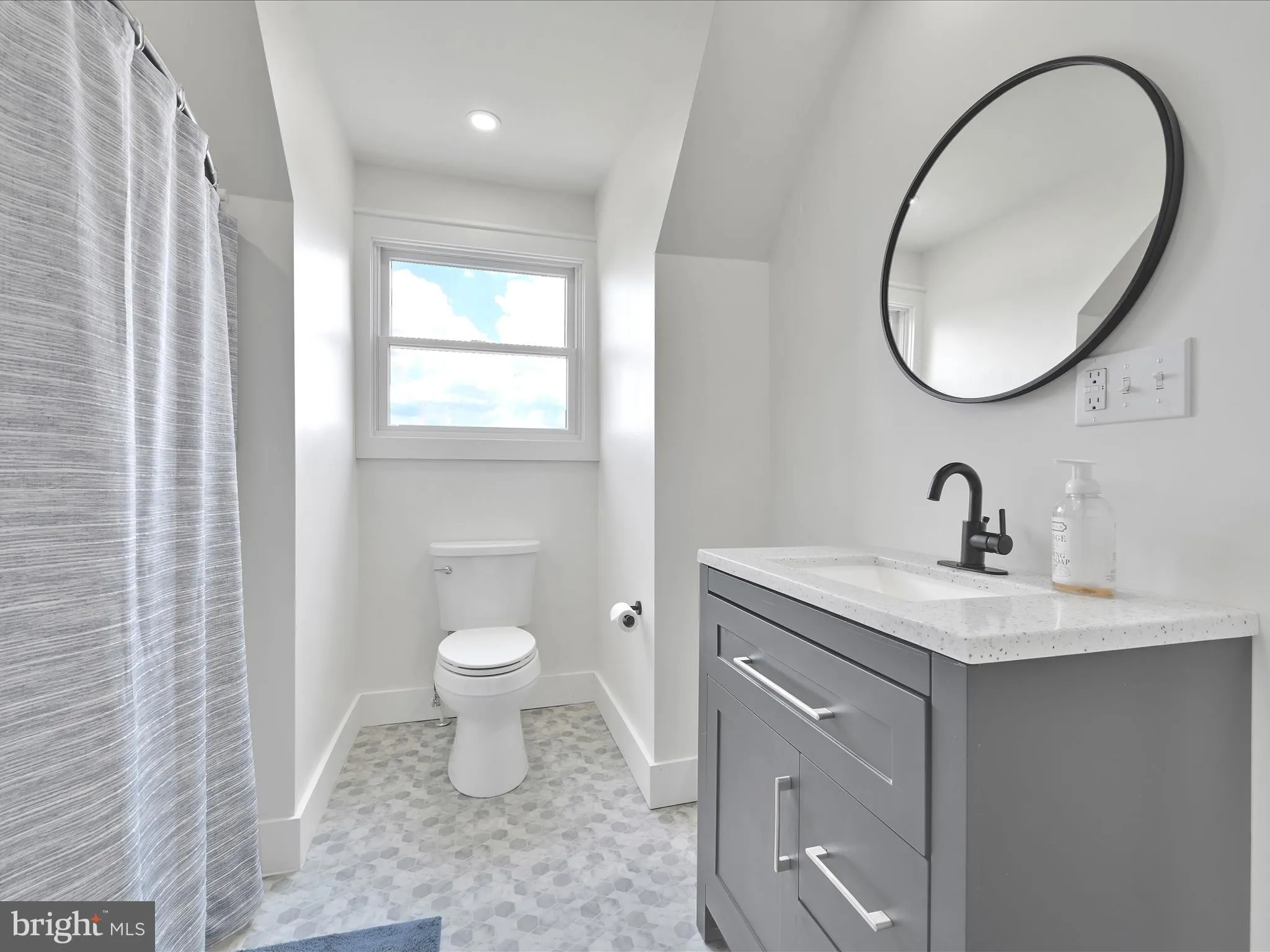 Auburn, Pennsylvania 17922, United States, 3 Bedrooms Bedrooms, ,3 BathroomsBathrooms,Residential,Active,164941