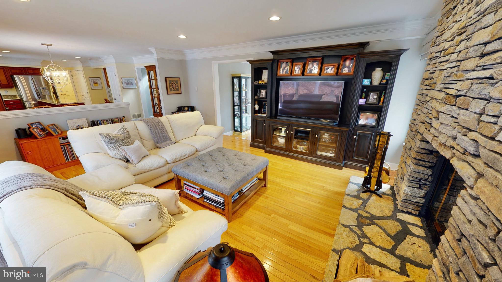 VALLEY BROOK - Residential