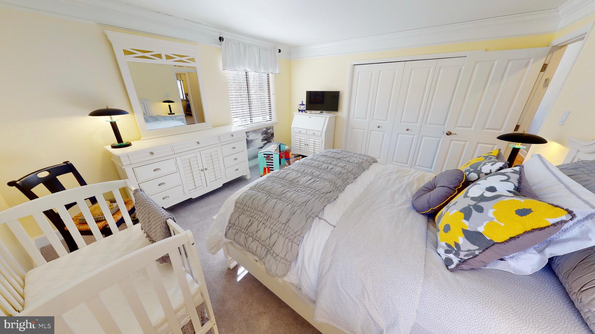 VALLEY BROOK - Residential