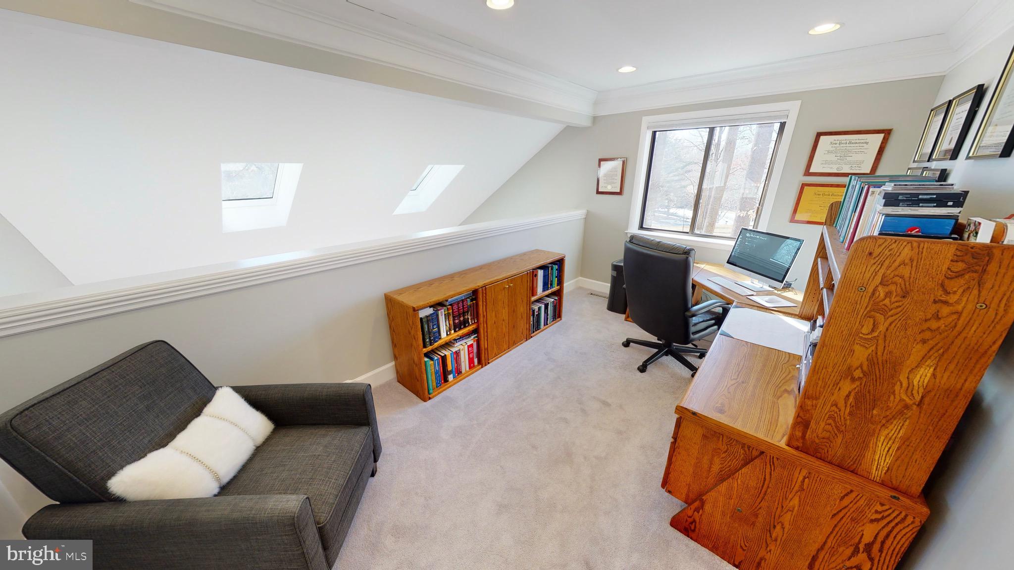 VALLEY BROOK - Residential