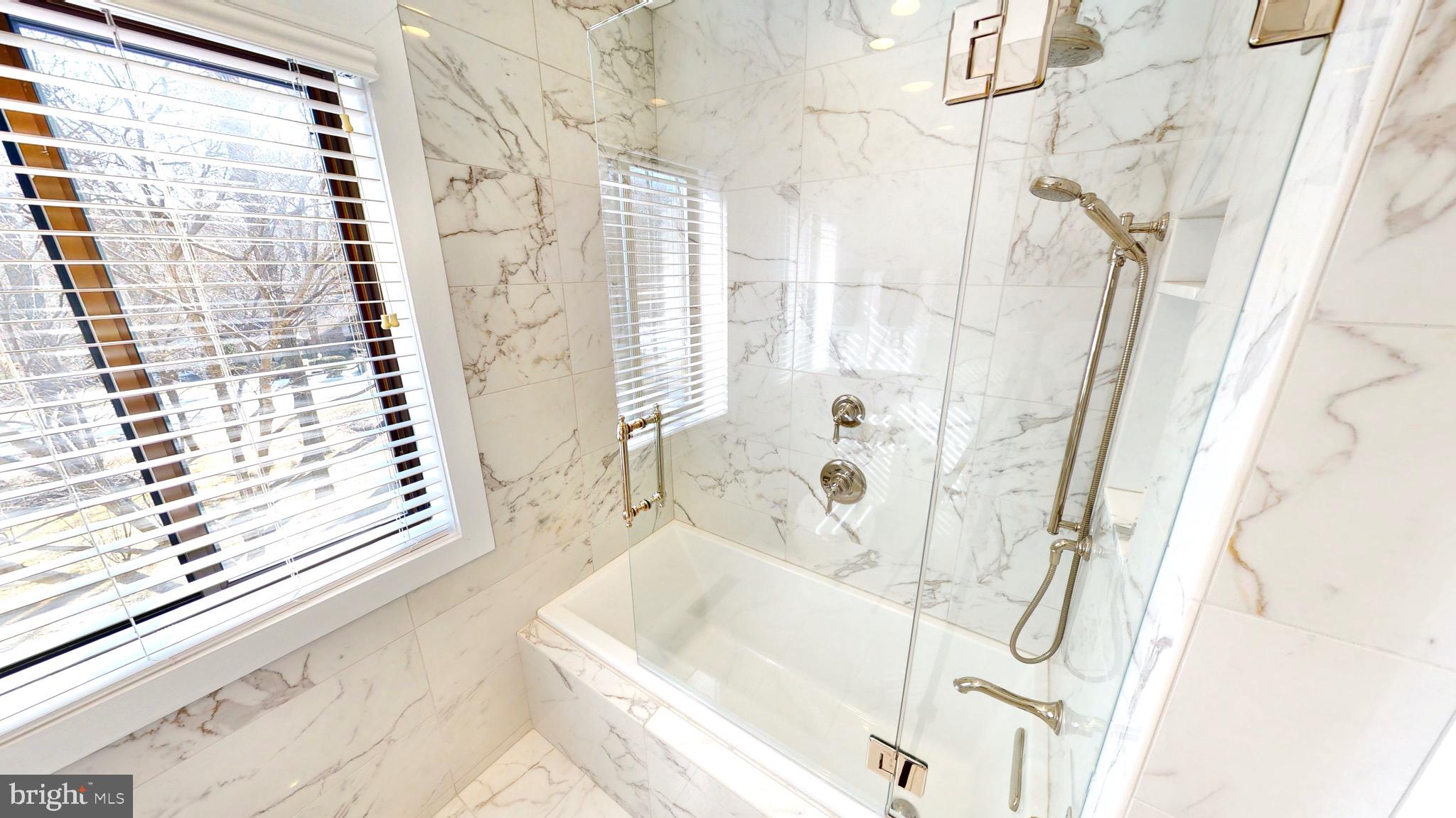 VALLEY BROOK - Residential