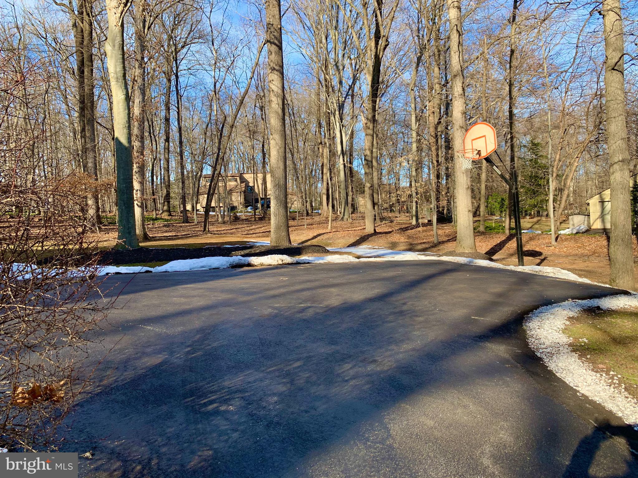 VALLEY BROOK - Residential