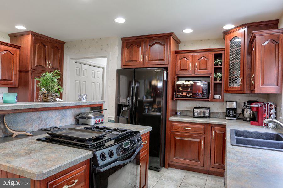 OLD RELIANCE FARMS - Residential