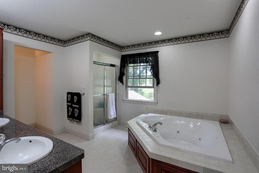 OLD RELIANCE FARMS - Residential