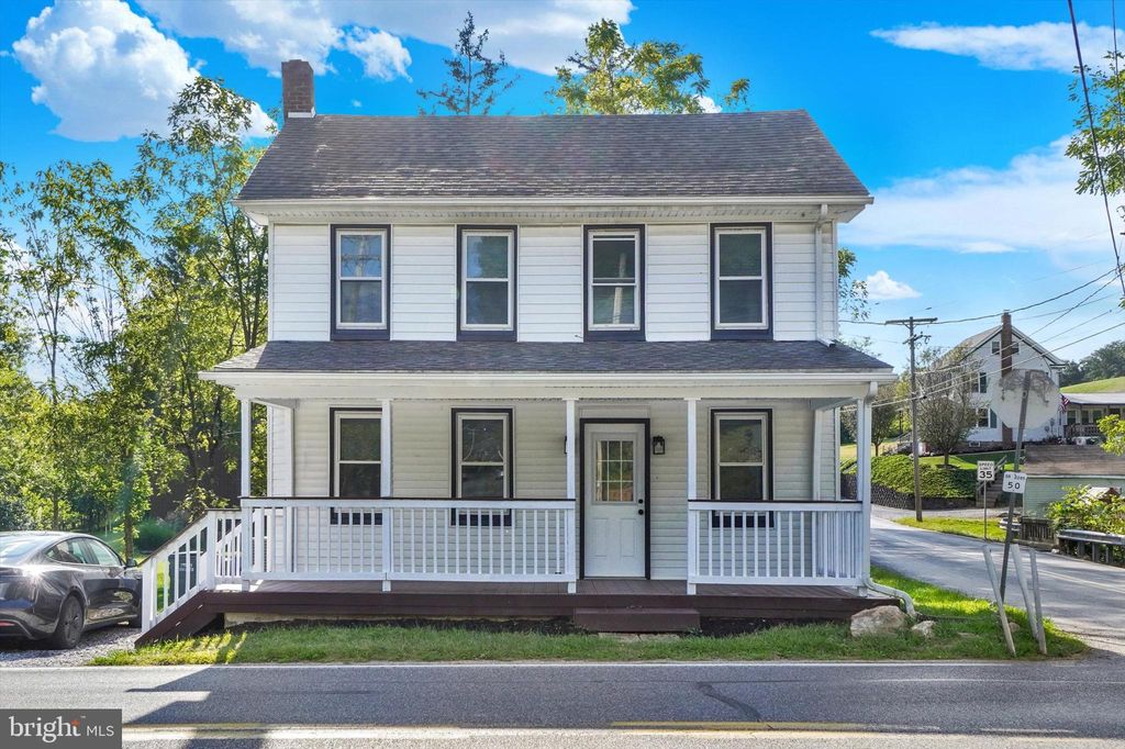 Photo of 600 S Duke Street, RED LION, PA 17356 (MLS # PAYK2089996)