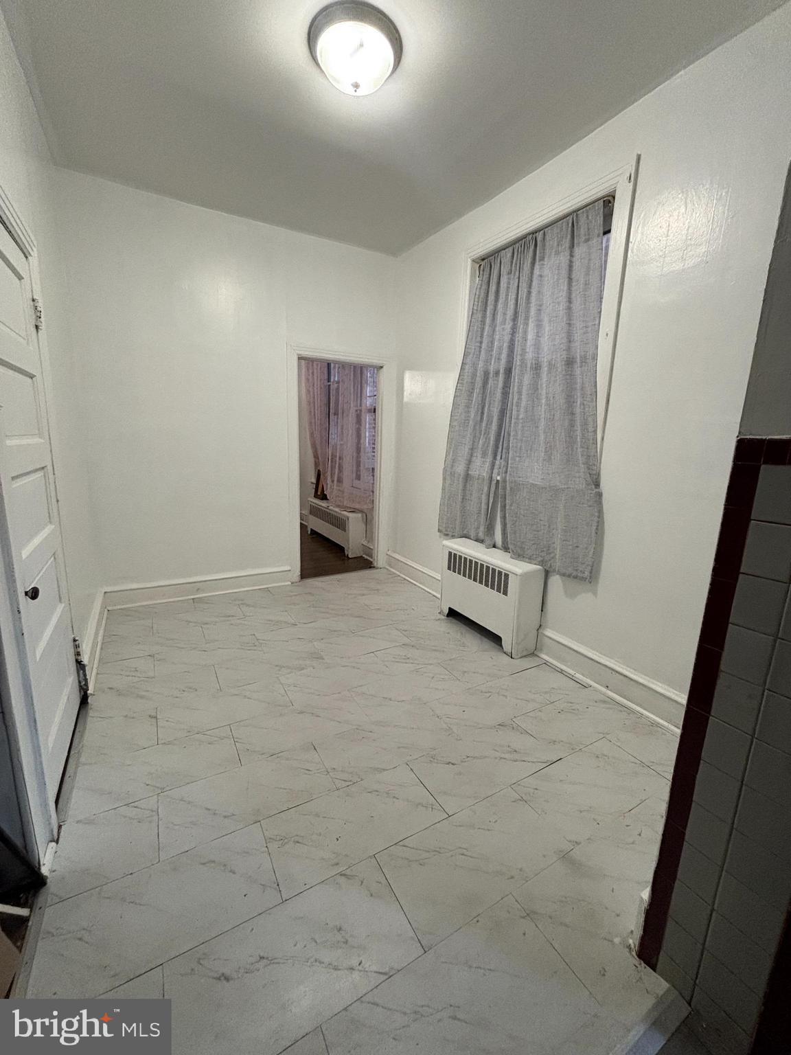 STRAWBERRY MANSION - Residential