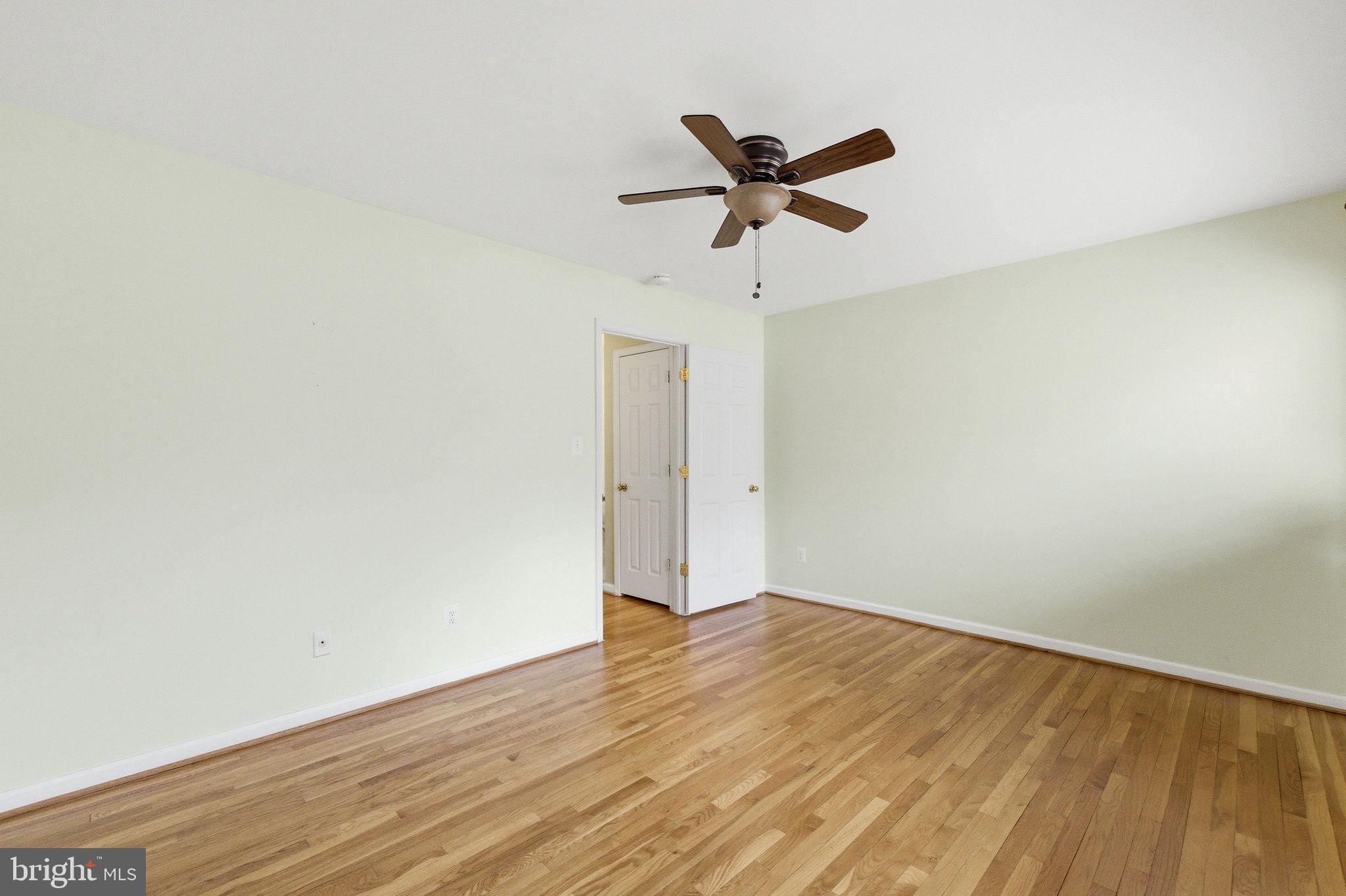 MOSBY WOODS TH CONDOS - Residential