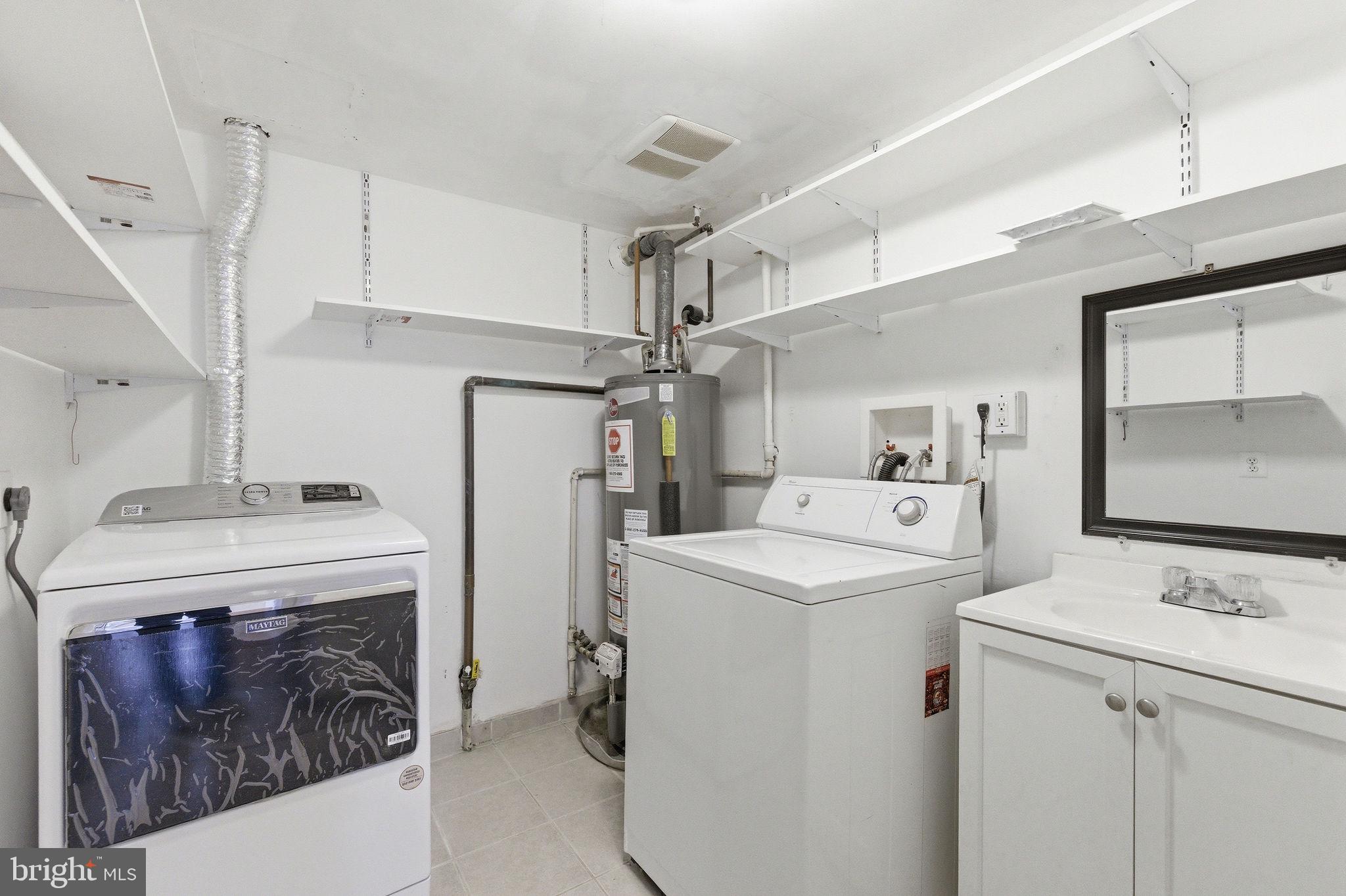 MOSBY WOODS TH CONDOS - Residential