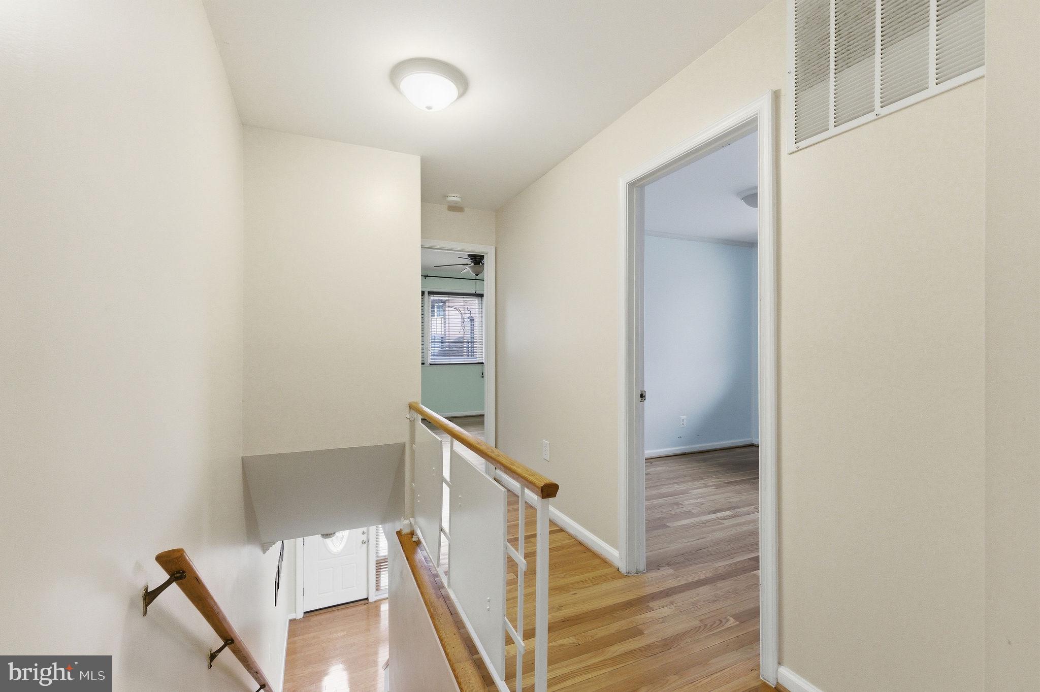 MOSBY WOODS TH CONDOS - Residential