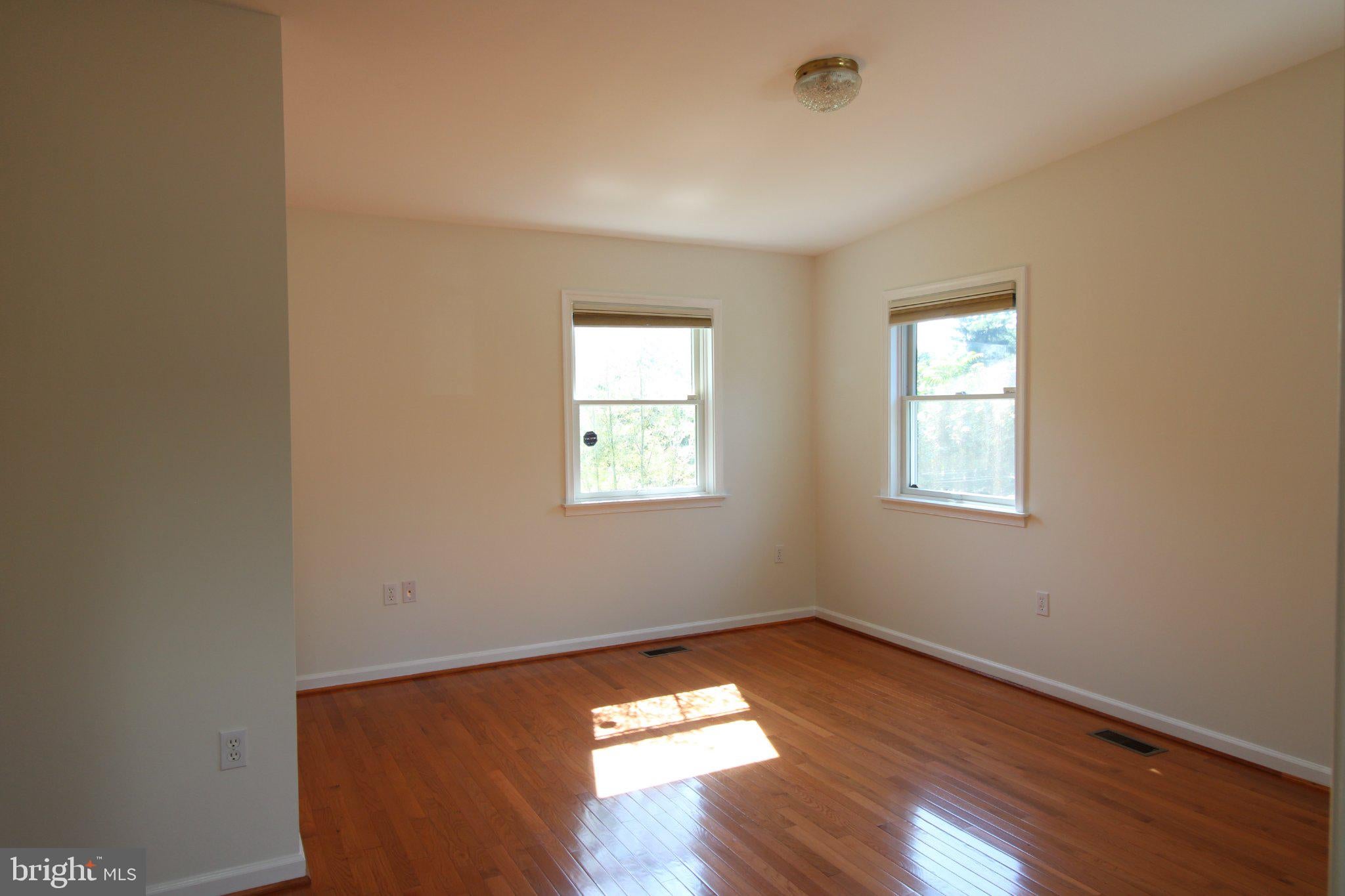 5100 AMPTHILL DRIVE