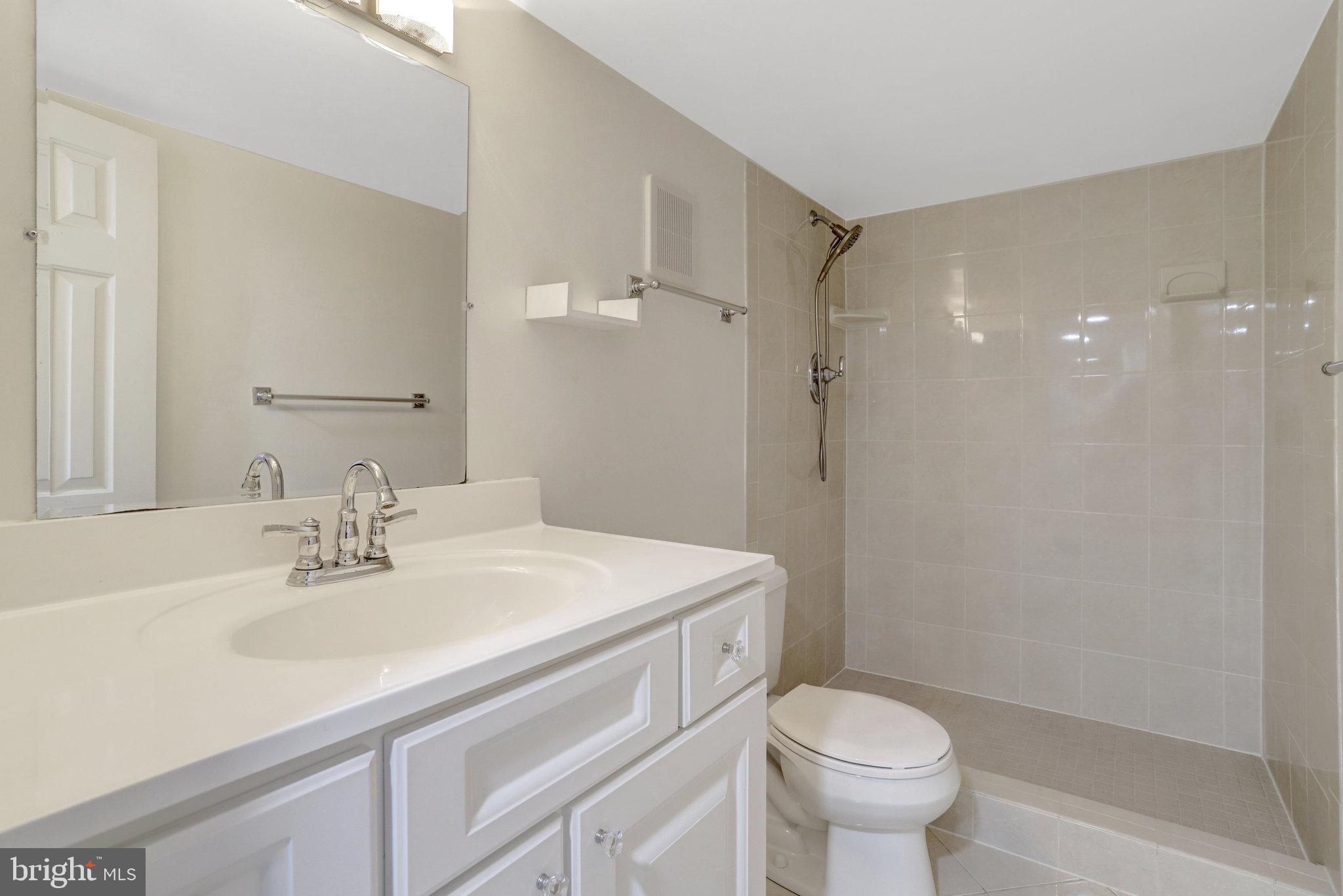 FAIRLINGTON VILLAGES - Residential