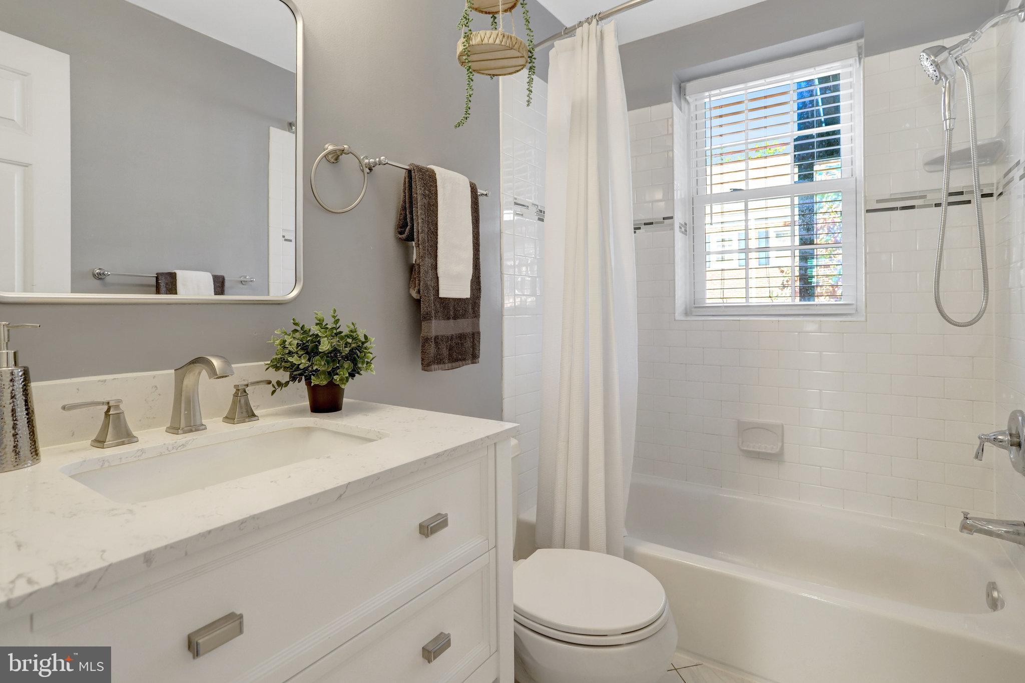 FAIRLINGTON VILLAGES - Residential