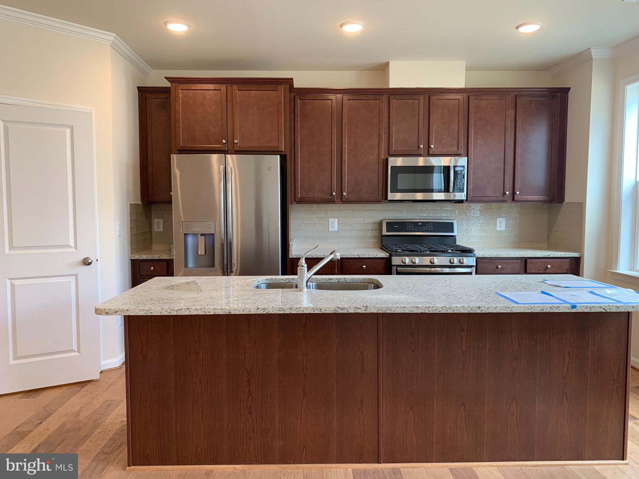 STONE MILL - Residential Lease