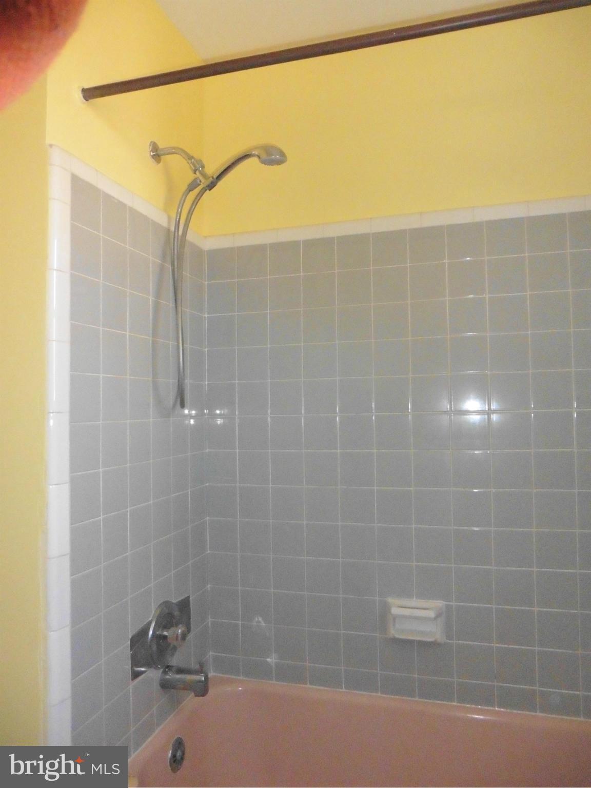 NORTH SPRINGFIELD - Residential