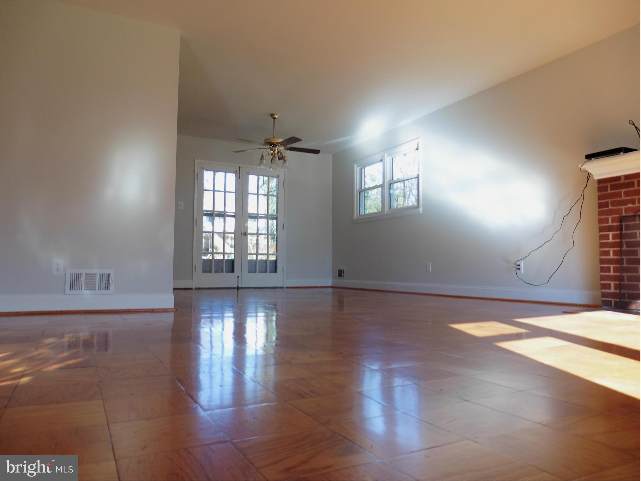 NORTH SPRINGFIELD - Residential