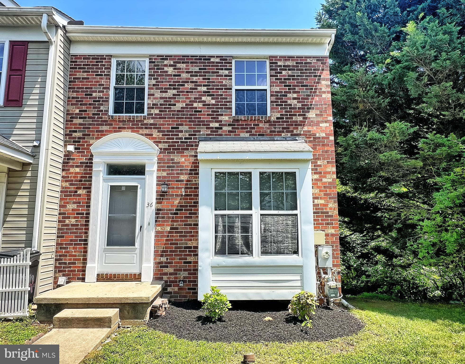 Beautifully updated townhome in the Villages of Timbergrove. Featuring open and bright floorplan. Gleaming, new floors throughout. New kitchen w/ SS appliances. Fully finished basement w/ bonus room. Backing the woods. MUST SEE!