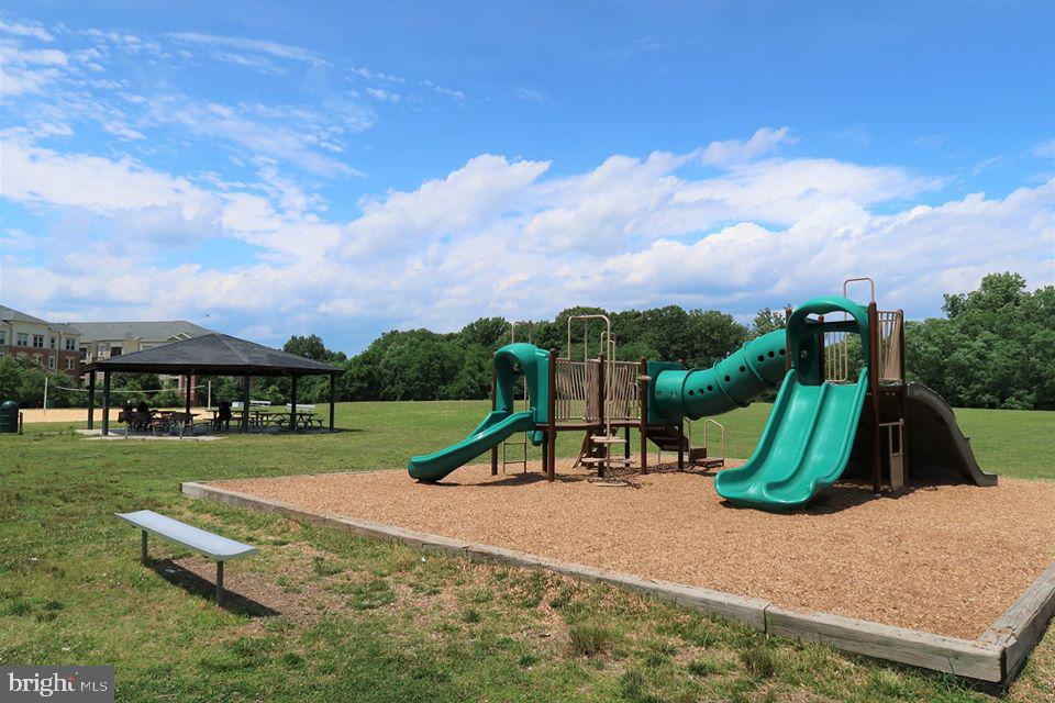 MONTEBELLO CONDO - Residential Lease