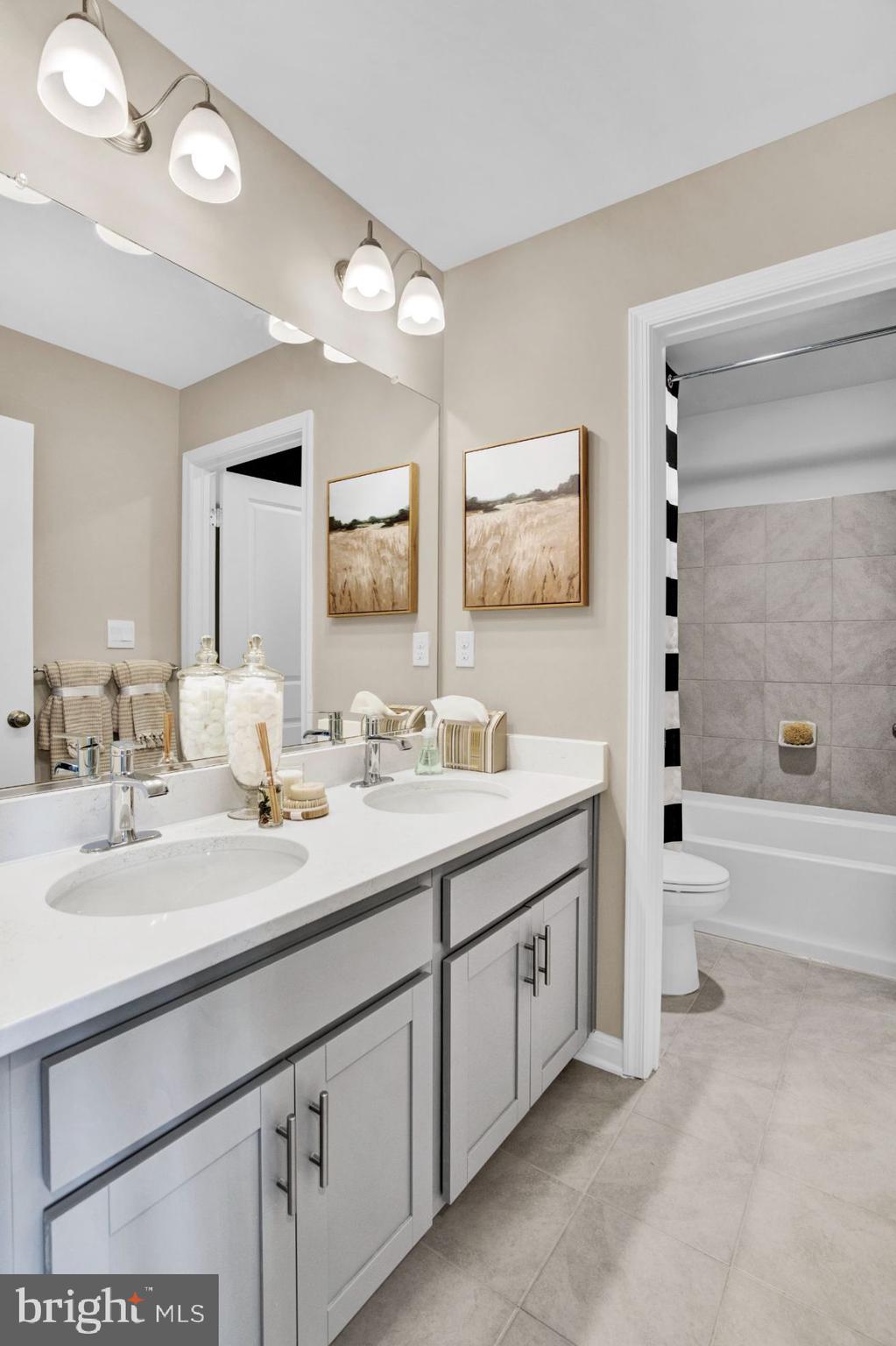 GREENWAY FARMS - Residential