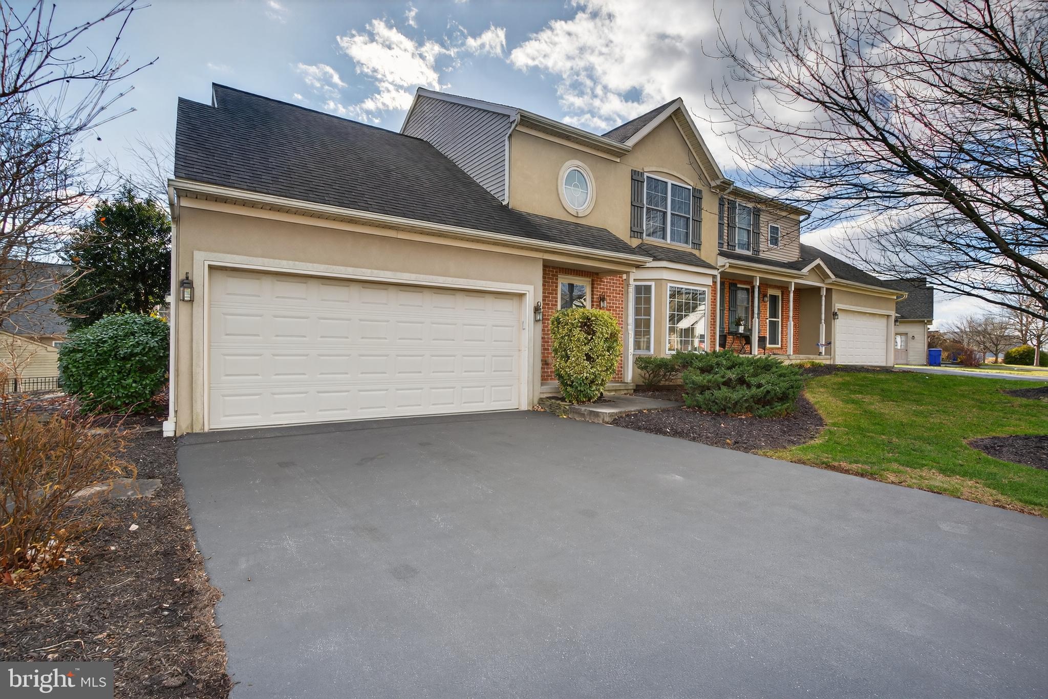 3435 GREEN LEAF DRIVE