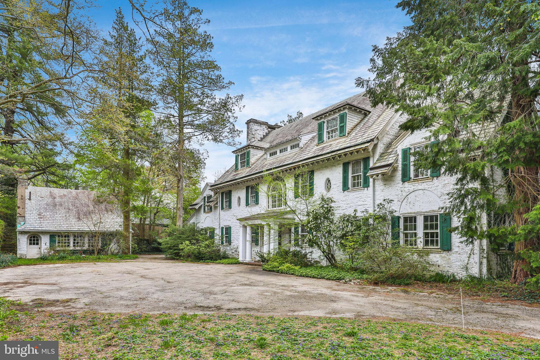 CHESTNUT HILL - Residential