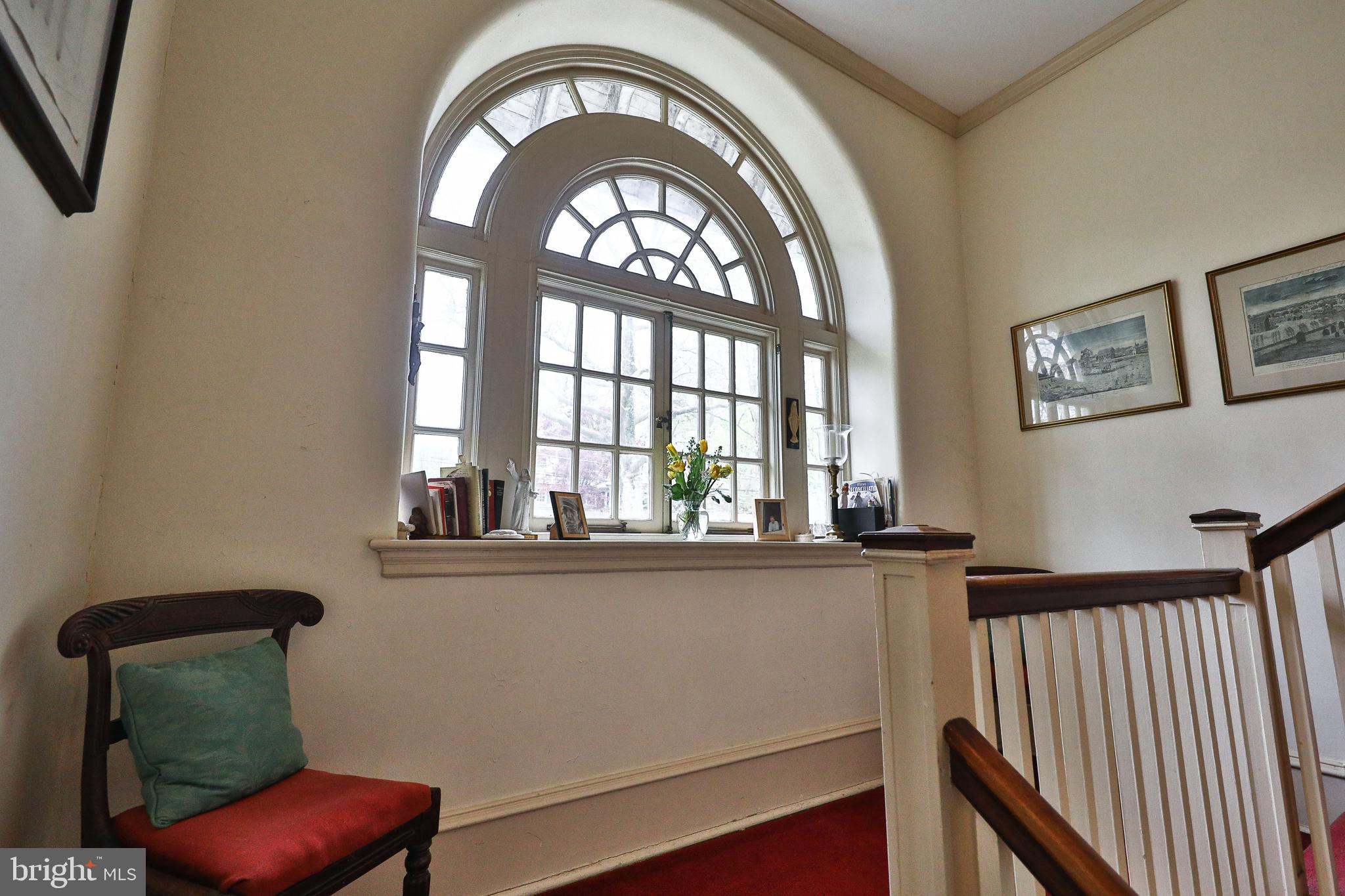 CHESTNUT HILL - Residential