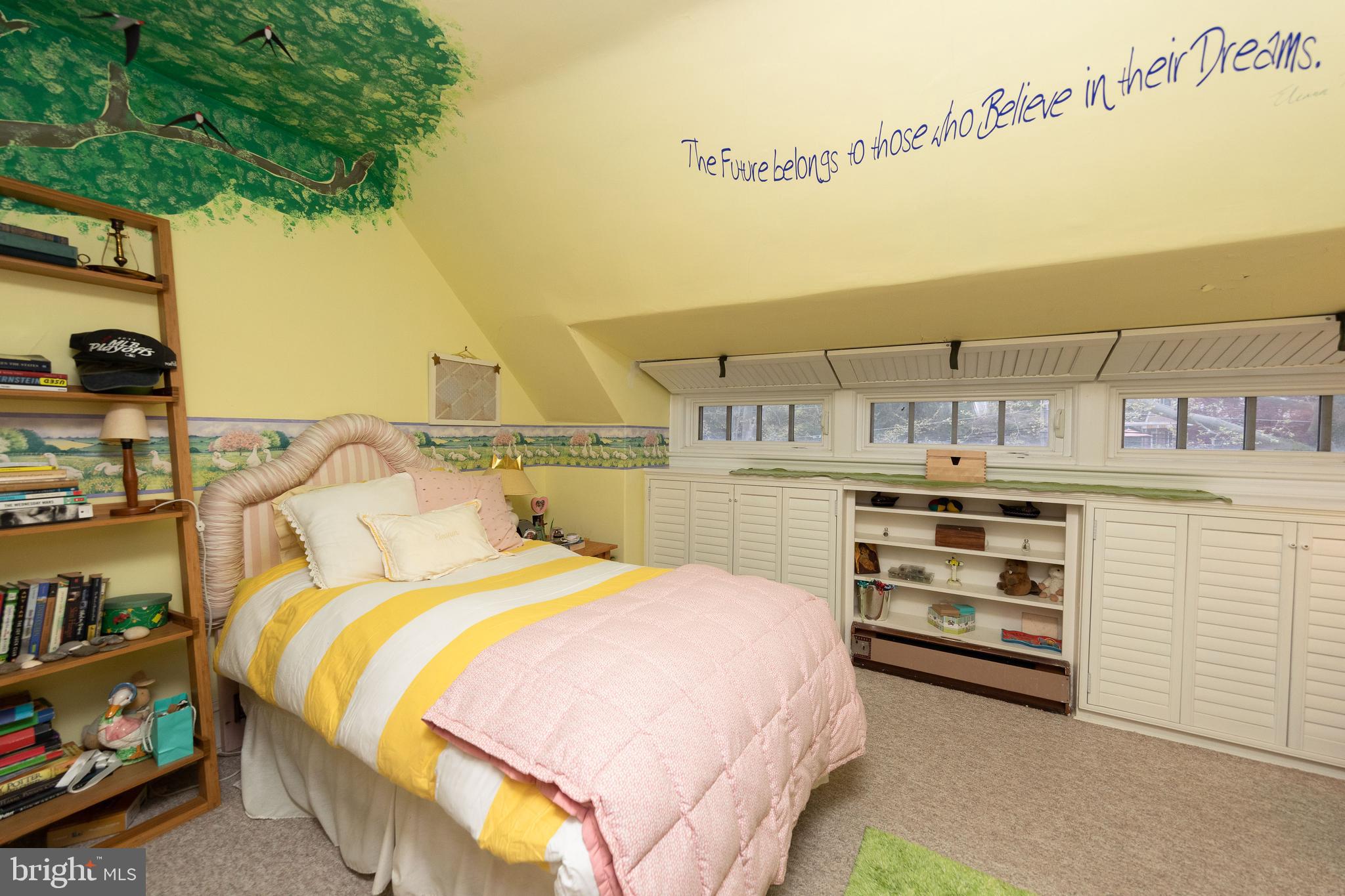 CHESTNUT HILL - Residential