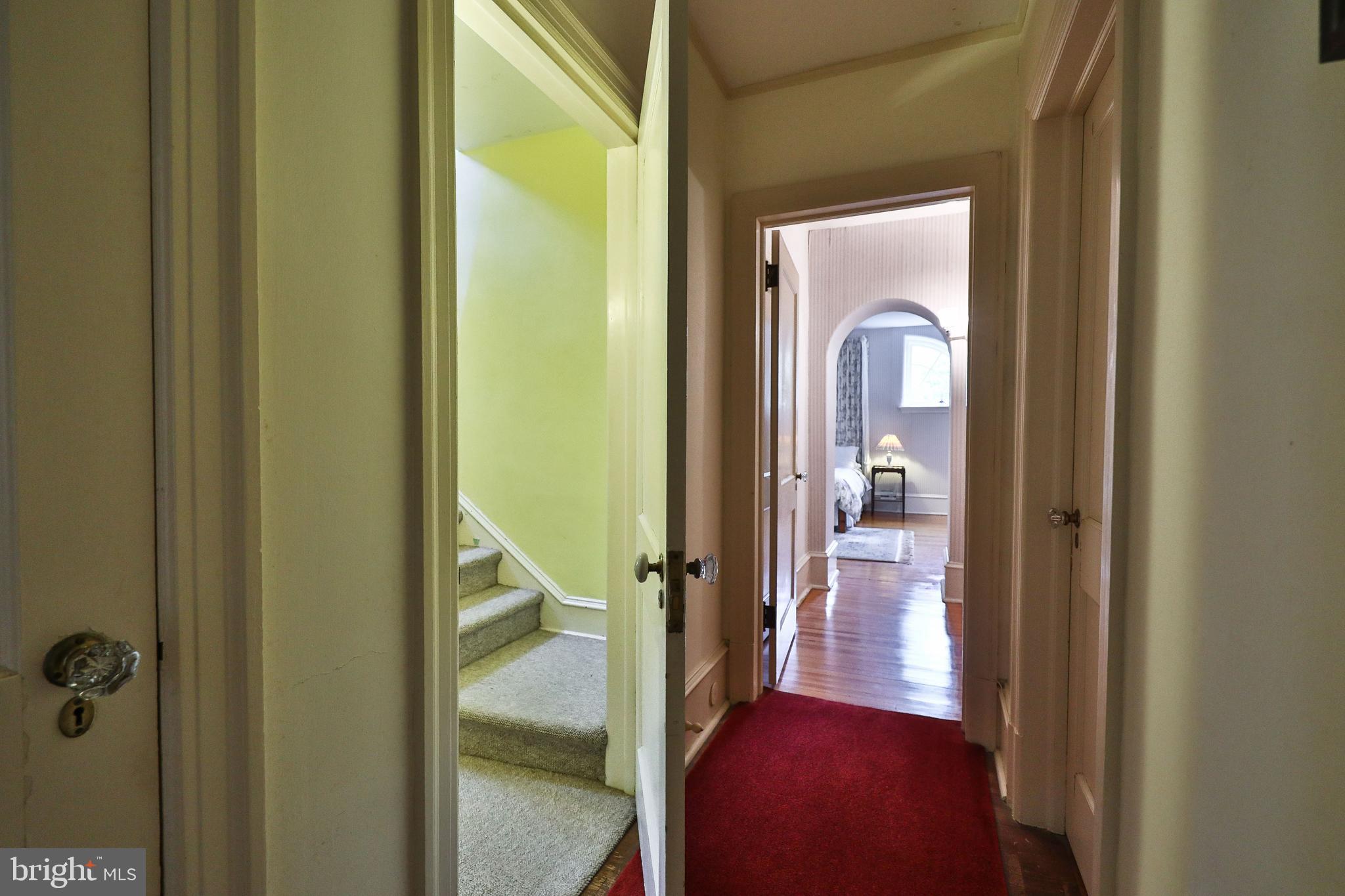 CHESTNUT HILL - Residential