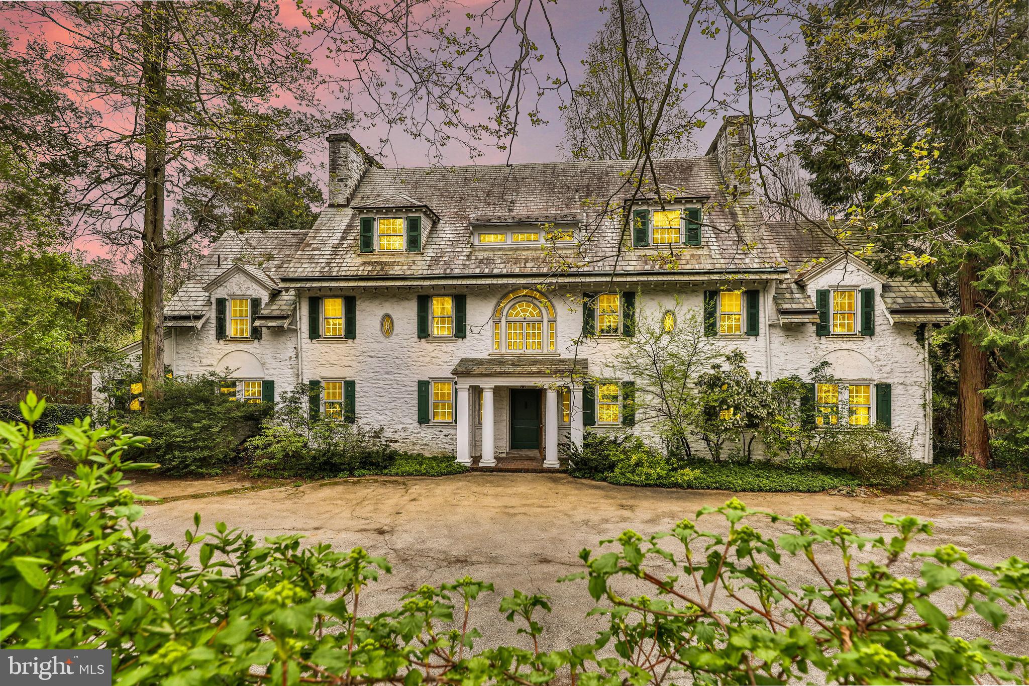 CHESTNUT HILL - Residential
