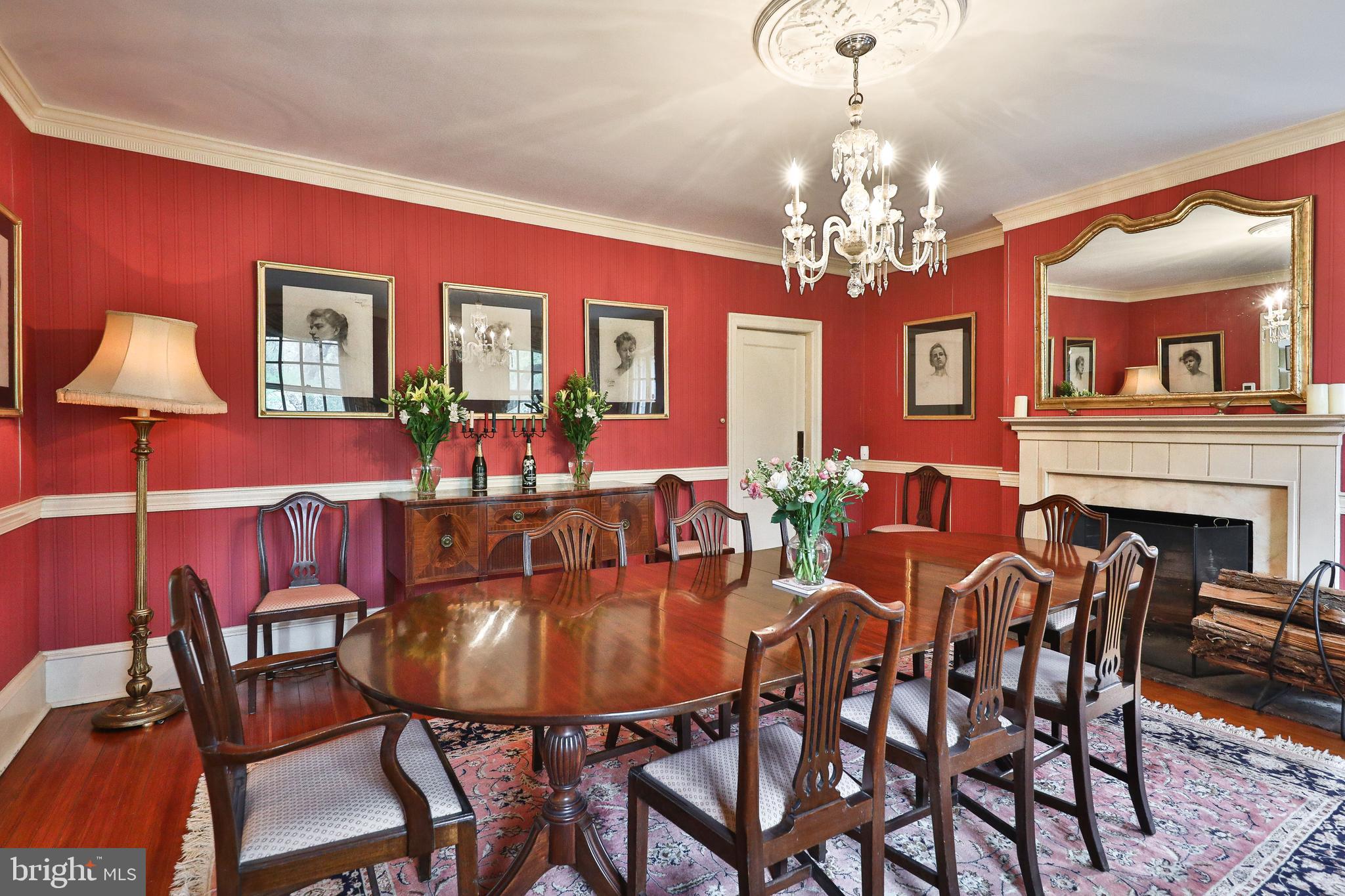 CHESTNUT HILL - Residential