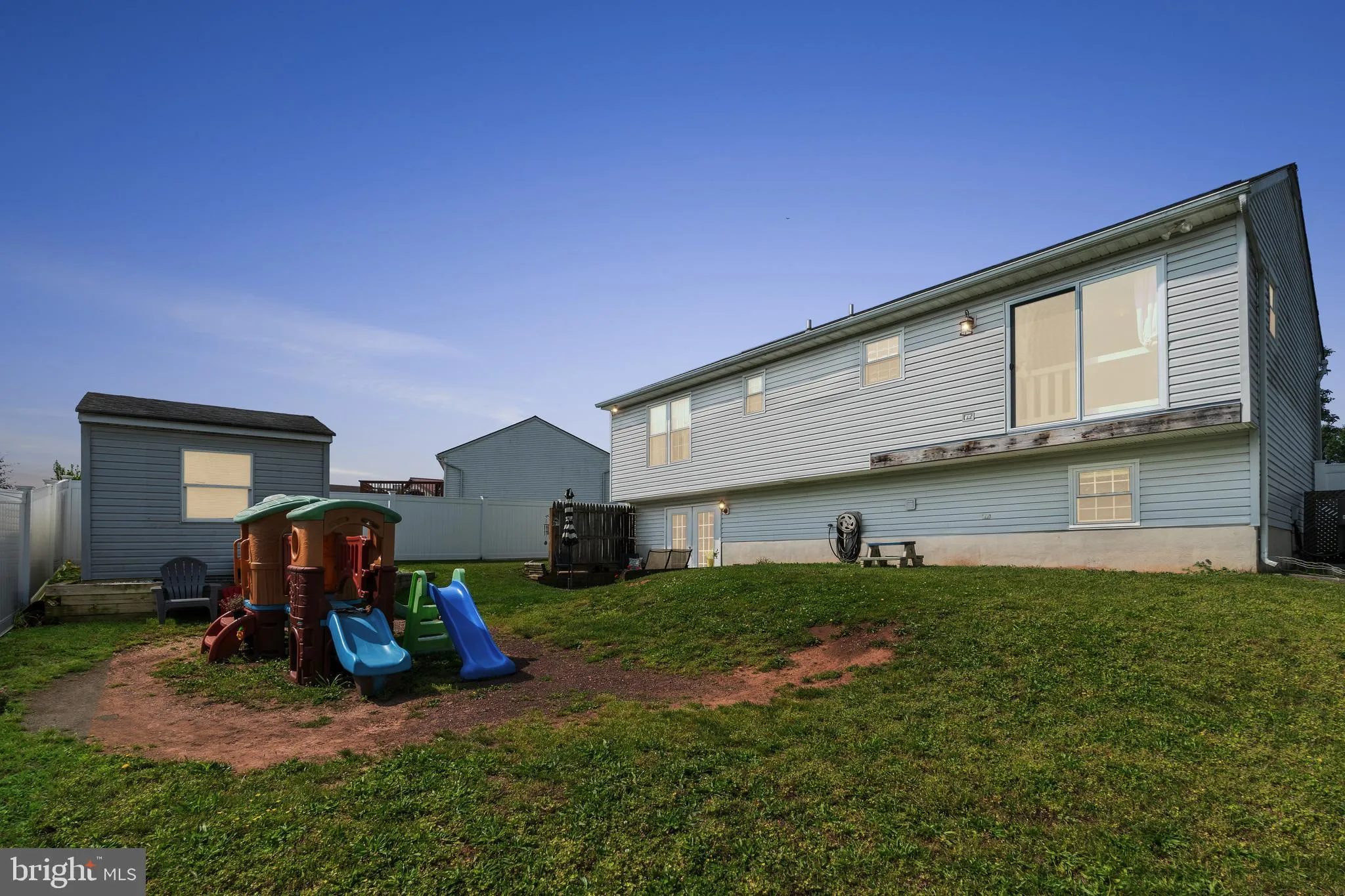 Taneytown, Maryland 21787, United States, 4 Bedrooms Bedrooms, ,3 BathroomsBathrooms,Residential,Active,148099