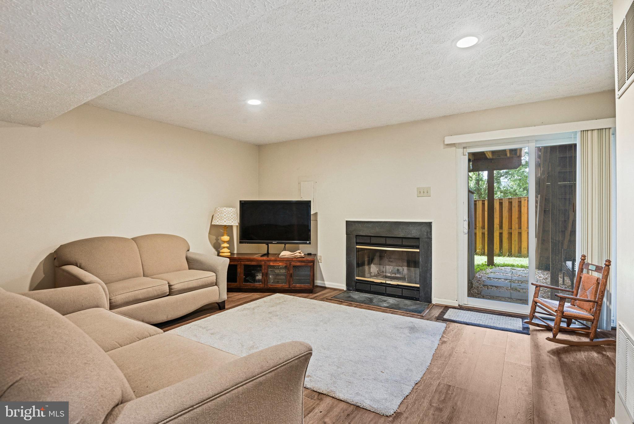43507 BLACKSMITH SQUARE