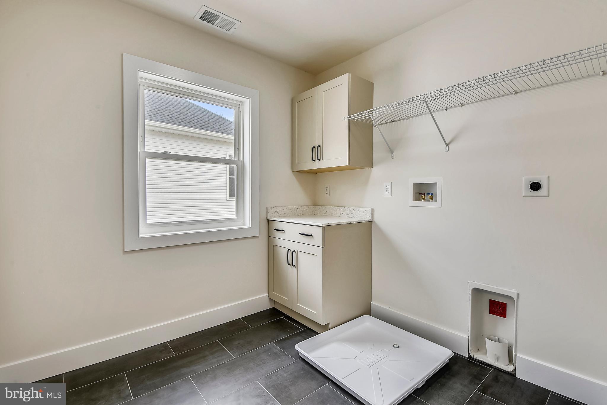 GAITHERSBURG OUTSIDE - Residential