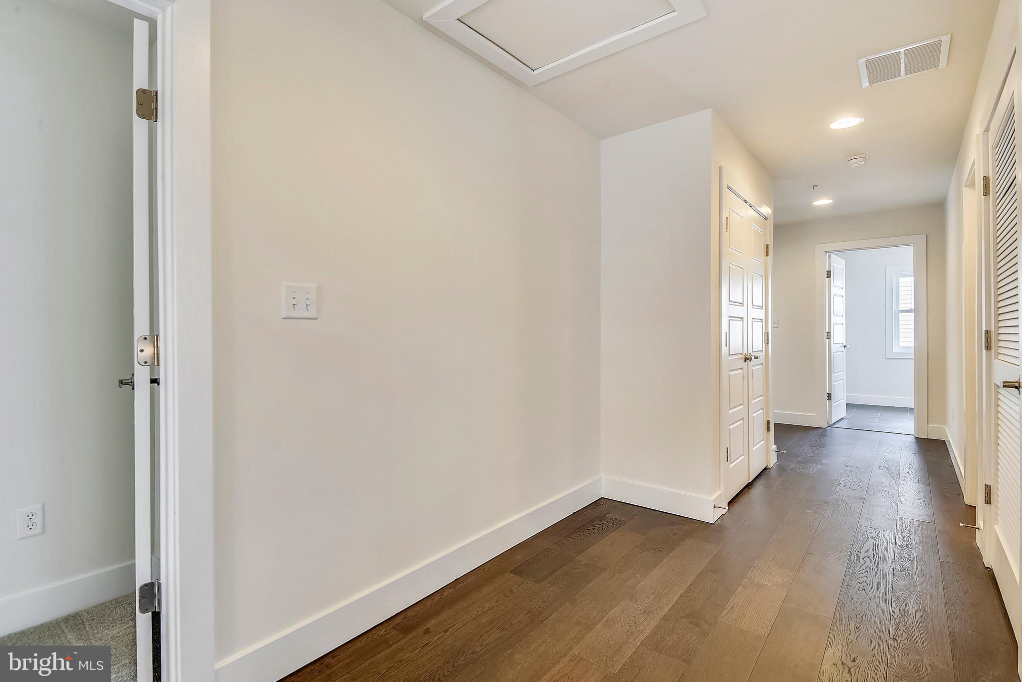 GAITHERSBURG OUTSIDE - Residential