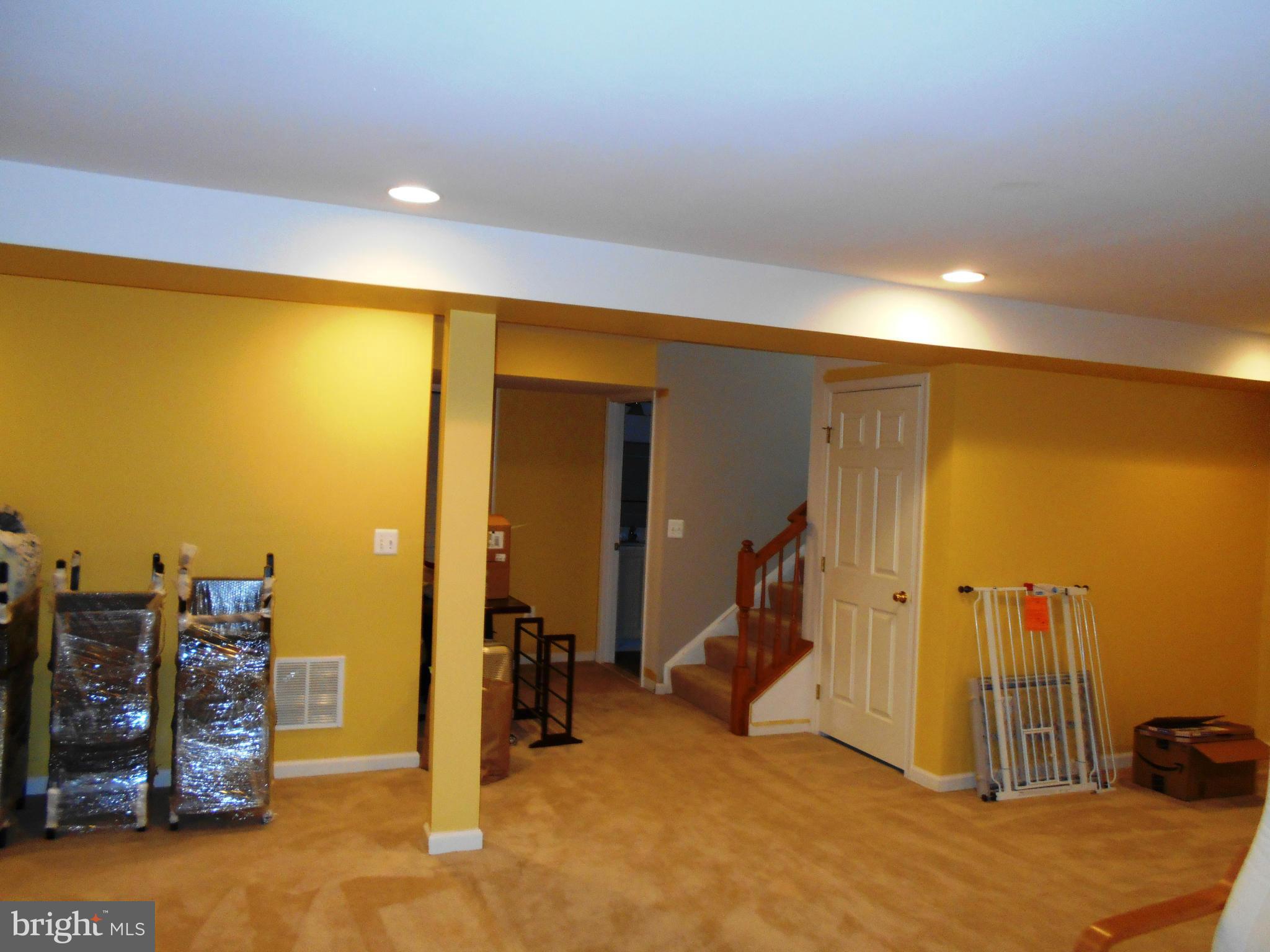 LAKELAND PLACE - Residential