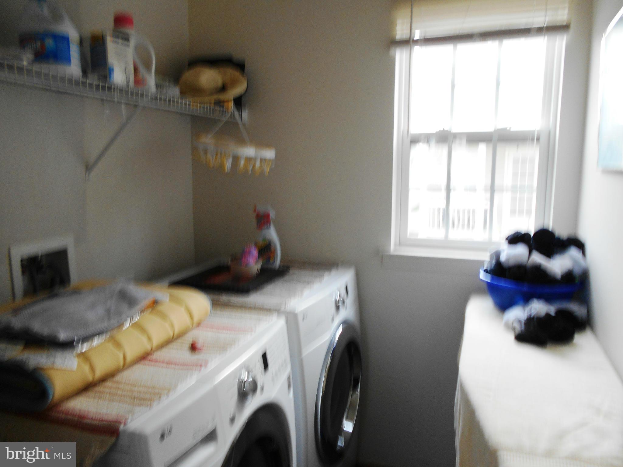 LAKELAND PLACE - Residential