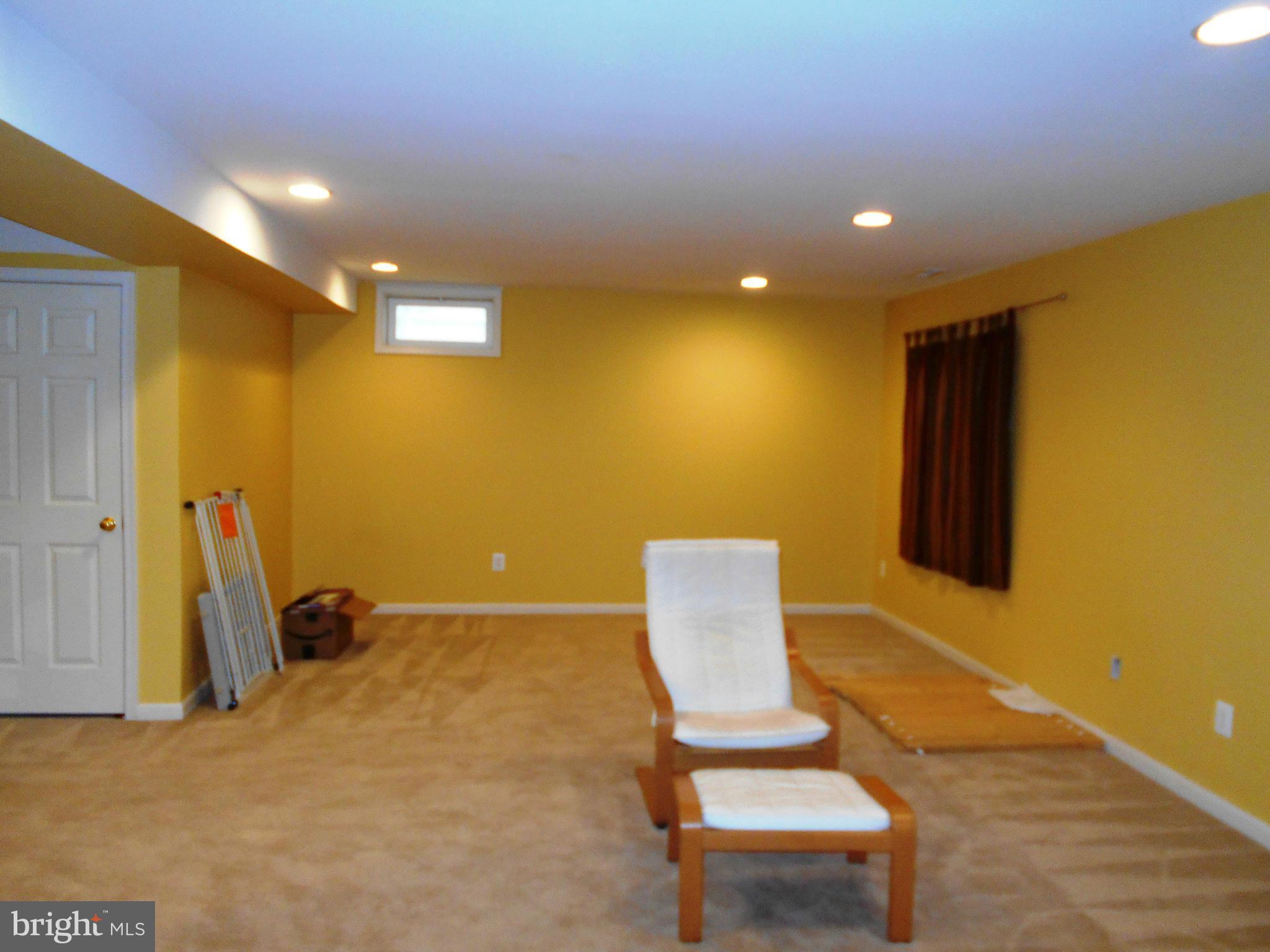 LAKELAND PLACE - Residential