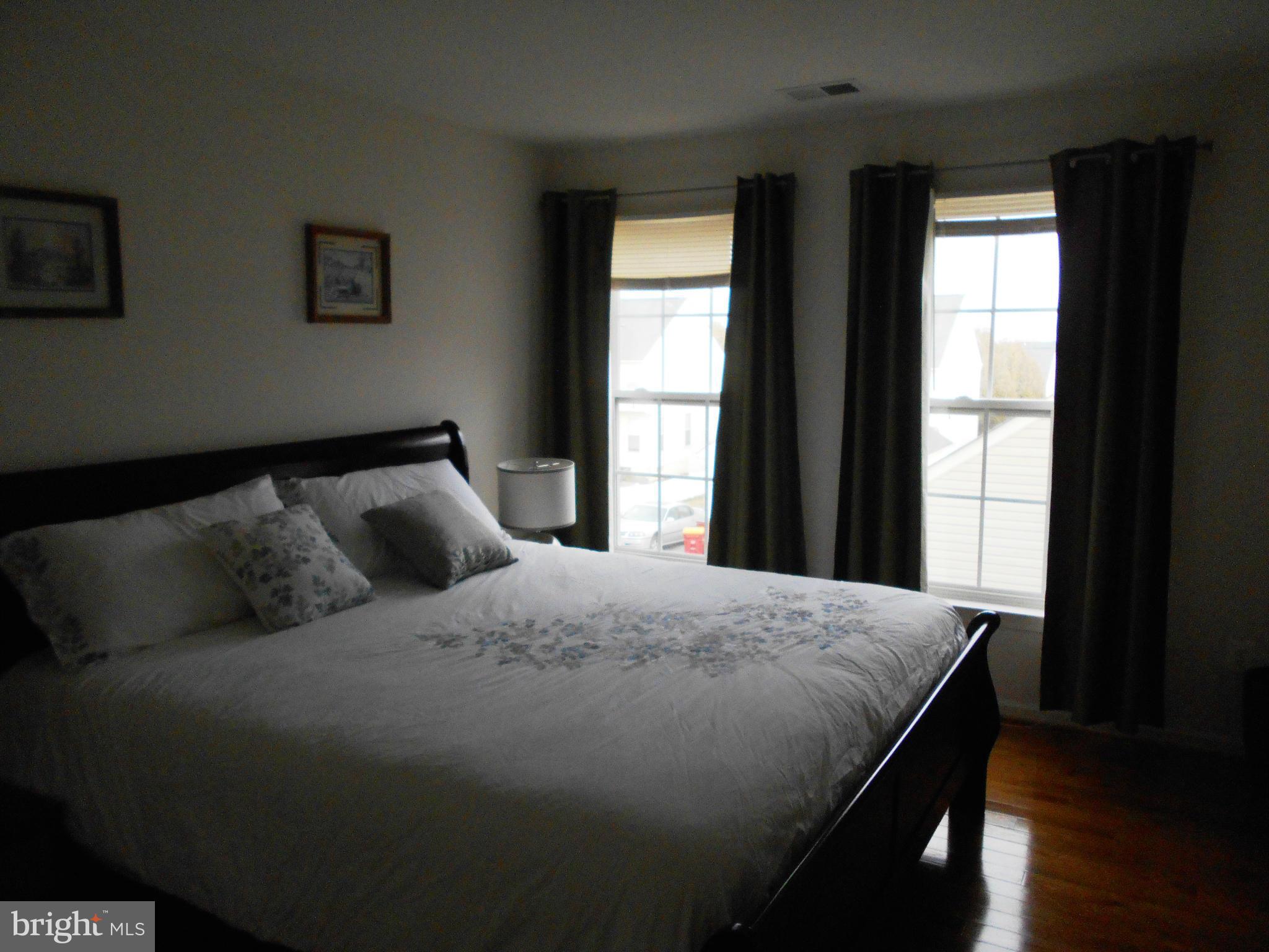 LAKELAND PLACE - Residential